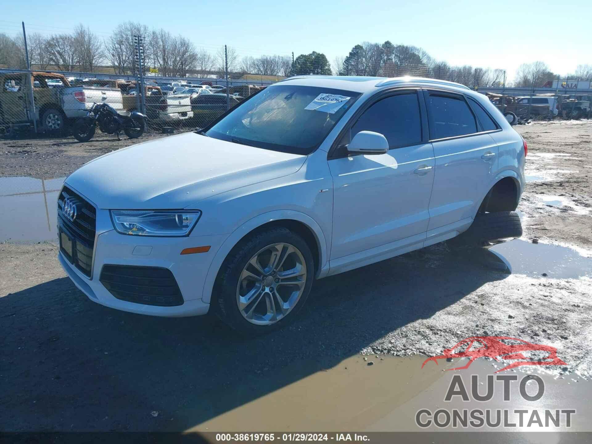 AUDI Q3 2018 - WA1BCCFS3JR020373