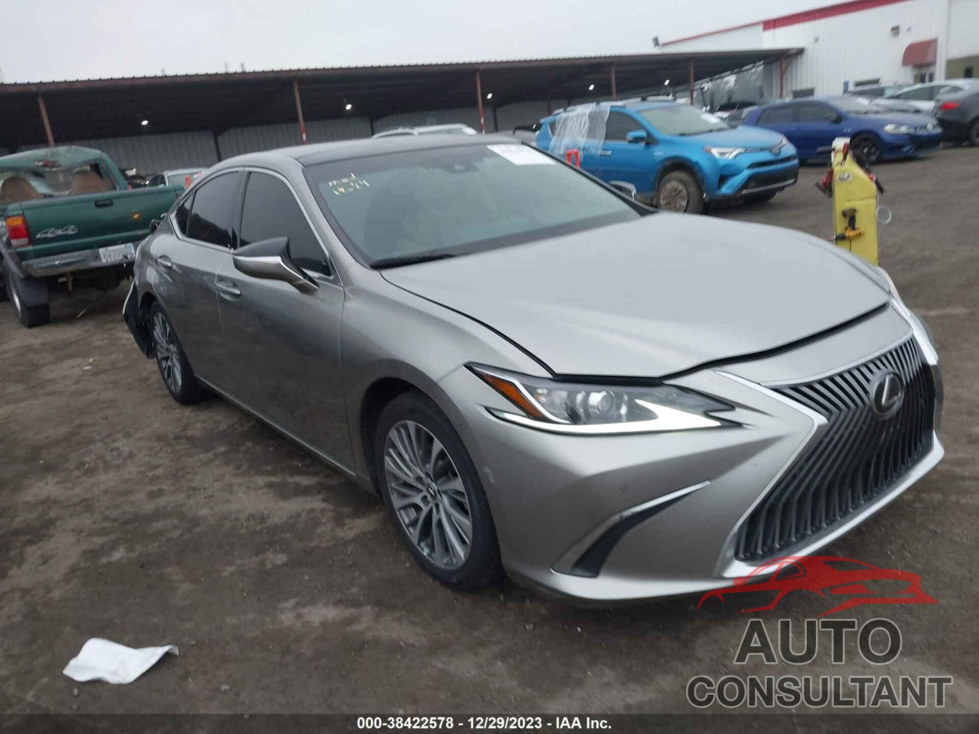 LEXUS ES 2021 - 58ADZ1B1XMU105540