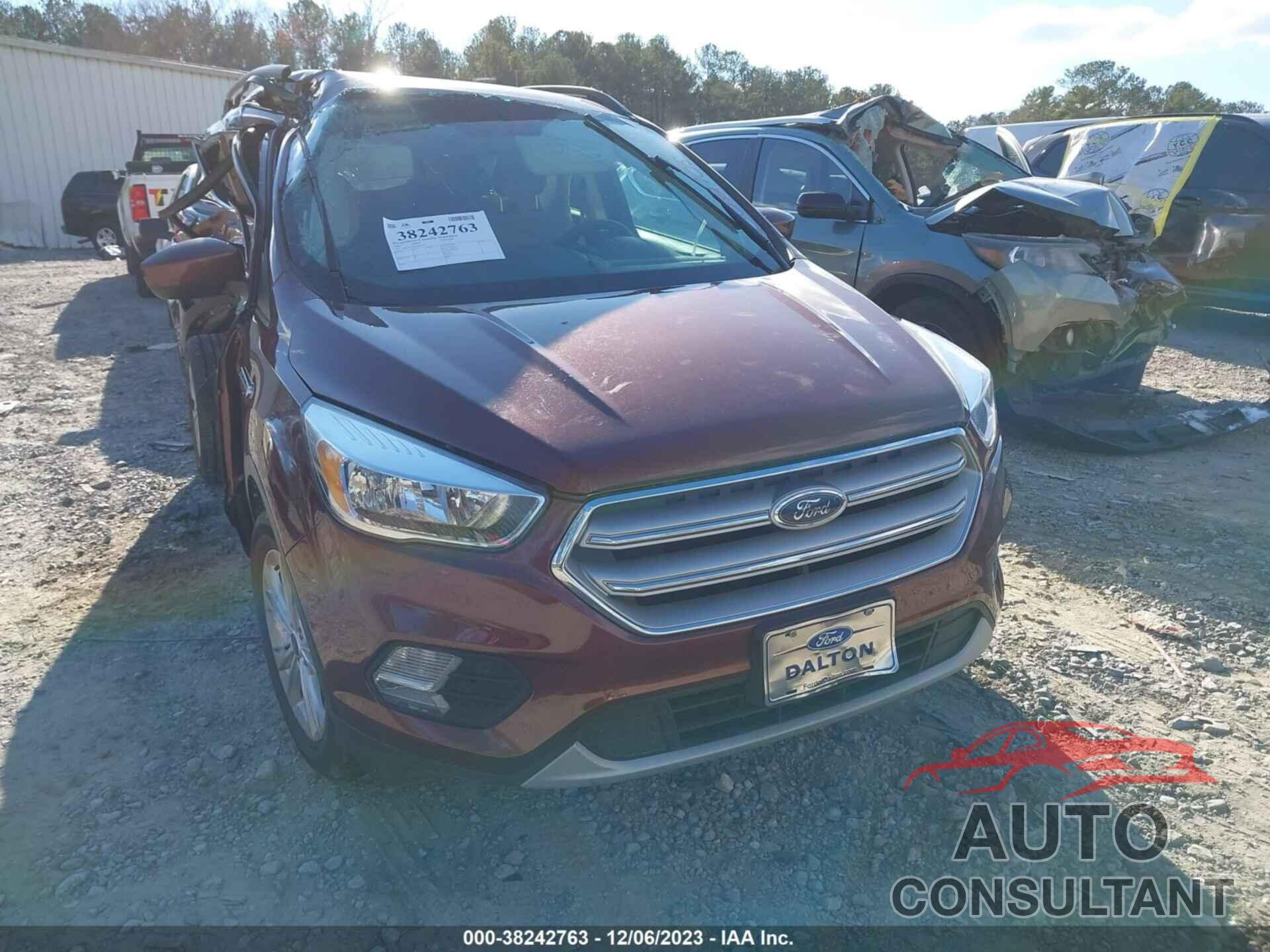 FORD ESCAPE 2018 - 1FMCU0GD3JUB59451