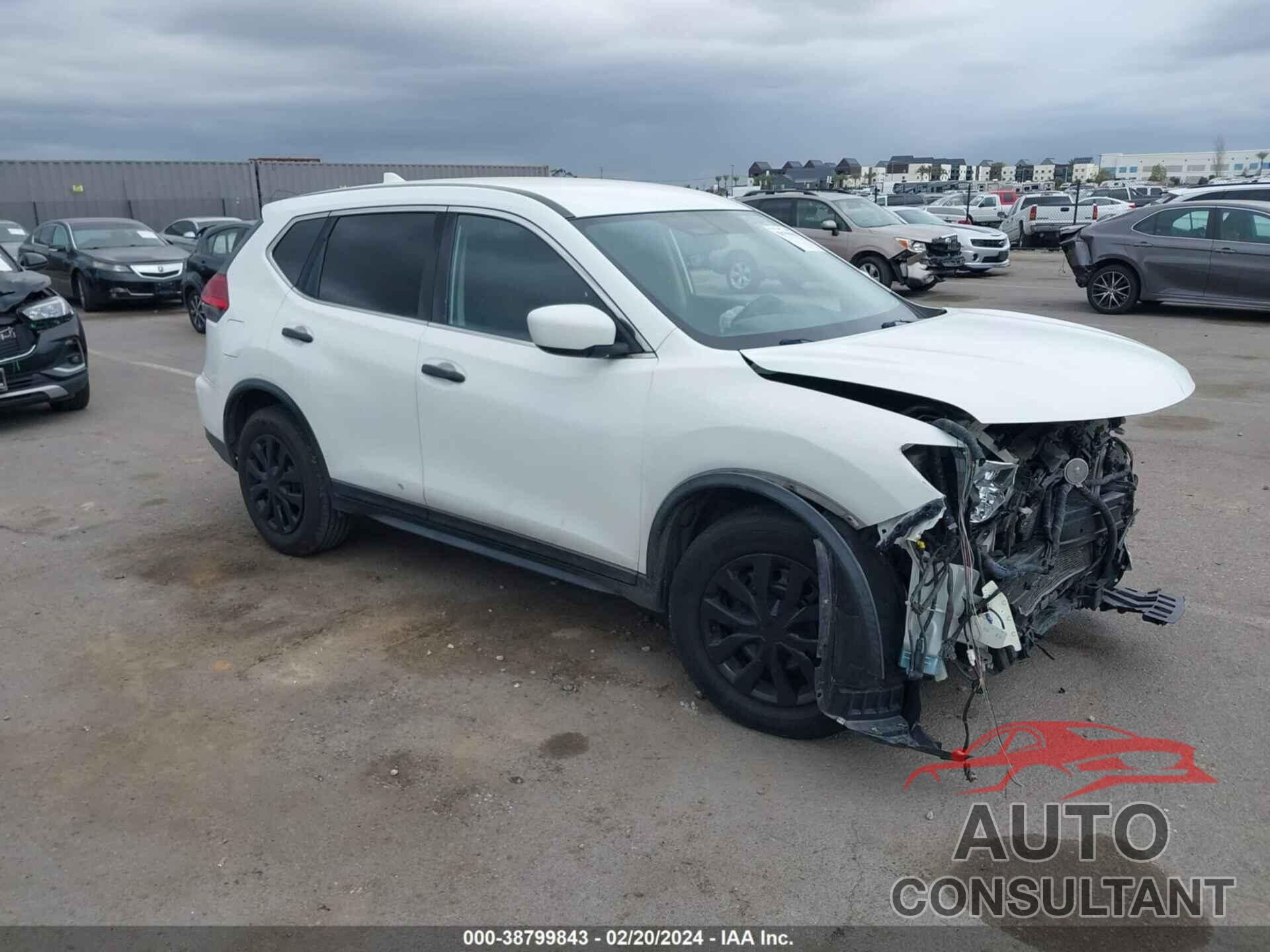 NISSAN ROGUE 2017 - KNMAT2MT2HP555725