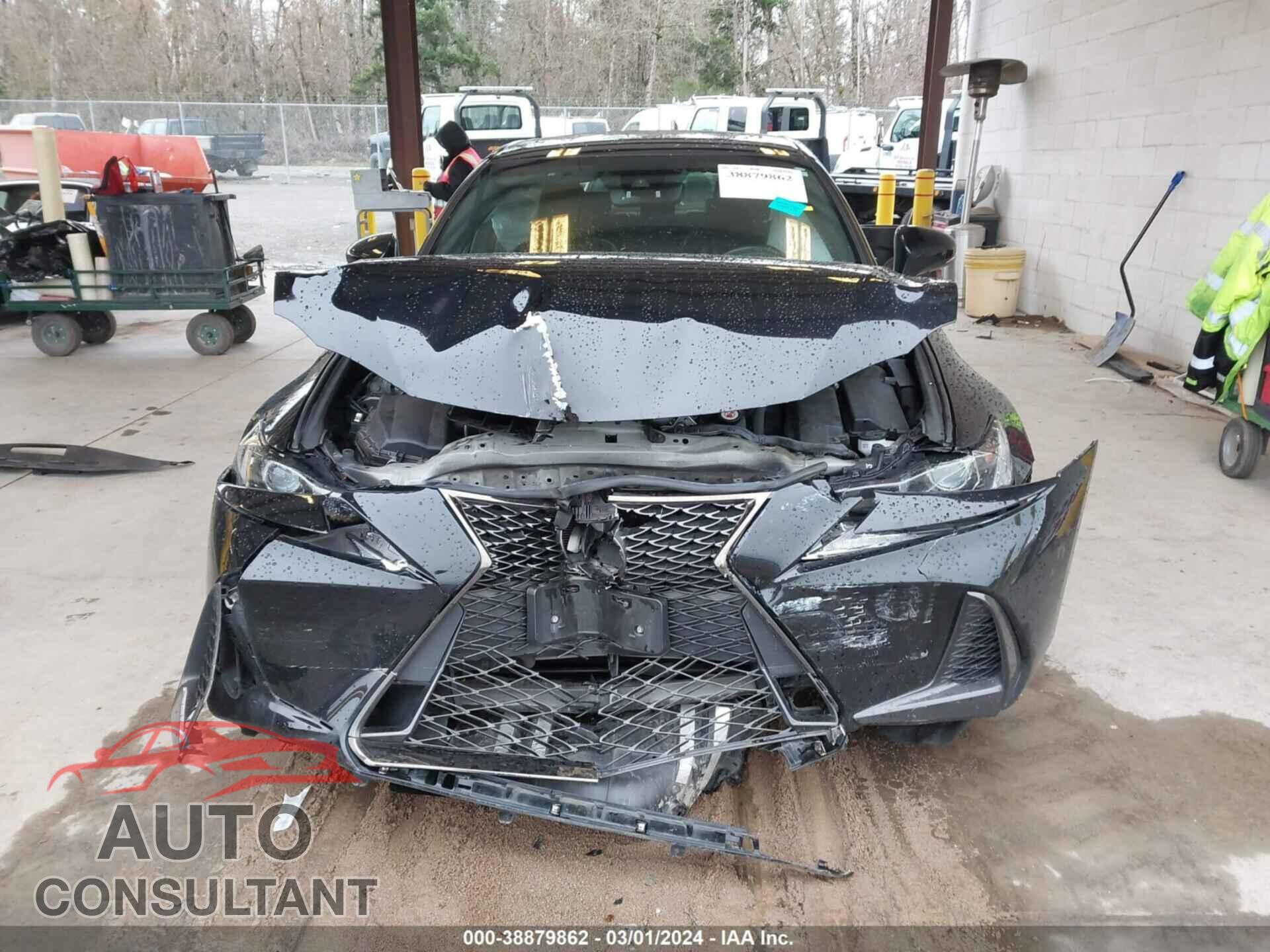 LEXUS IS 2017 - JTHBA1D28H5054277