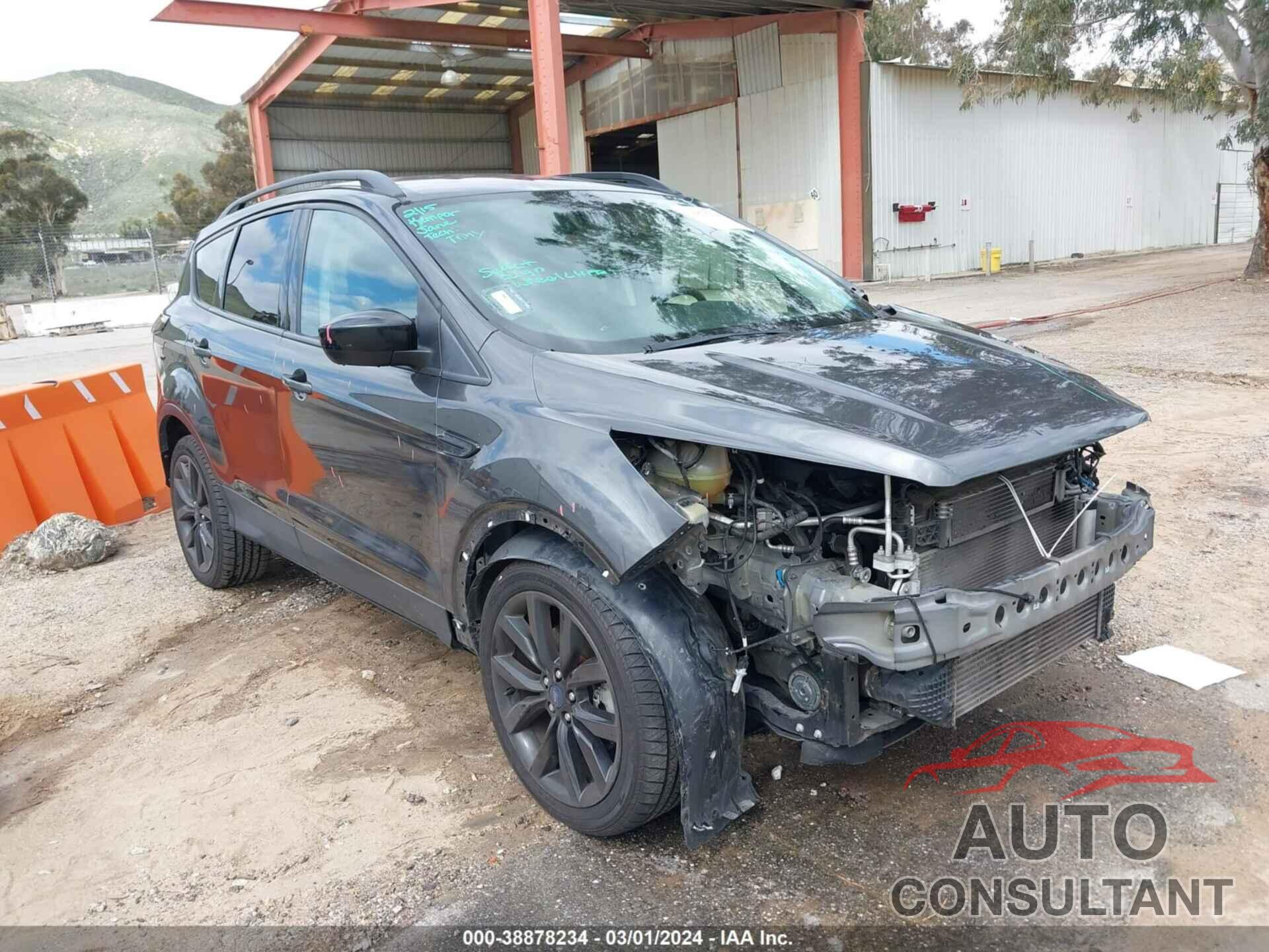 FORD ESCAPE 2017 - 1FMCU9G92HUE36875