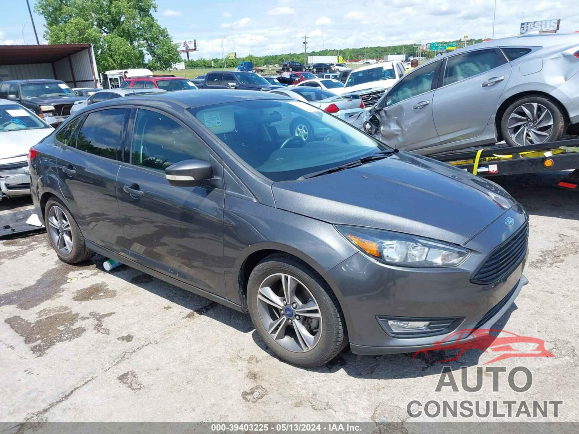 FORD FOCUS 2018 - 1FADP3FE8JL204858