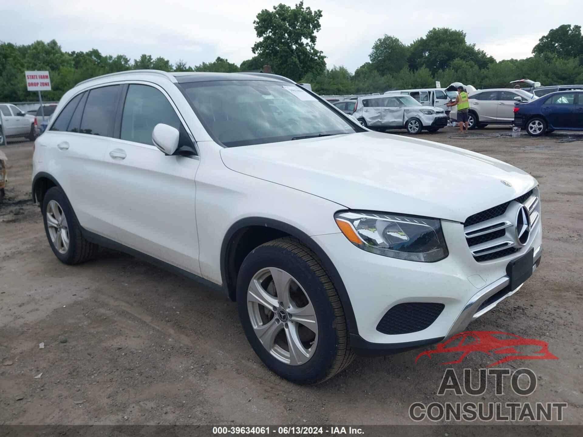 MERCEDES-BENZ GLC 300 2018 - WDC0G4KB5JV039683
