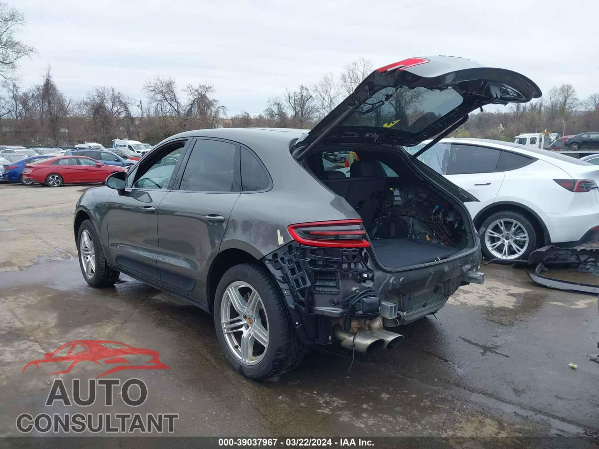 PORSCHE MACAN 2016 - WP1AB2A58GLB43967