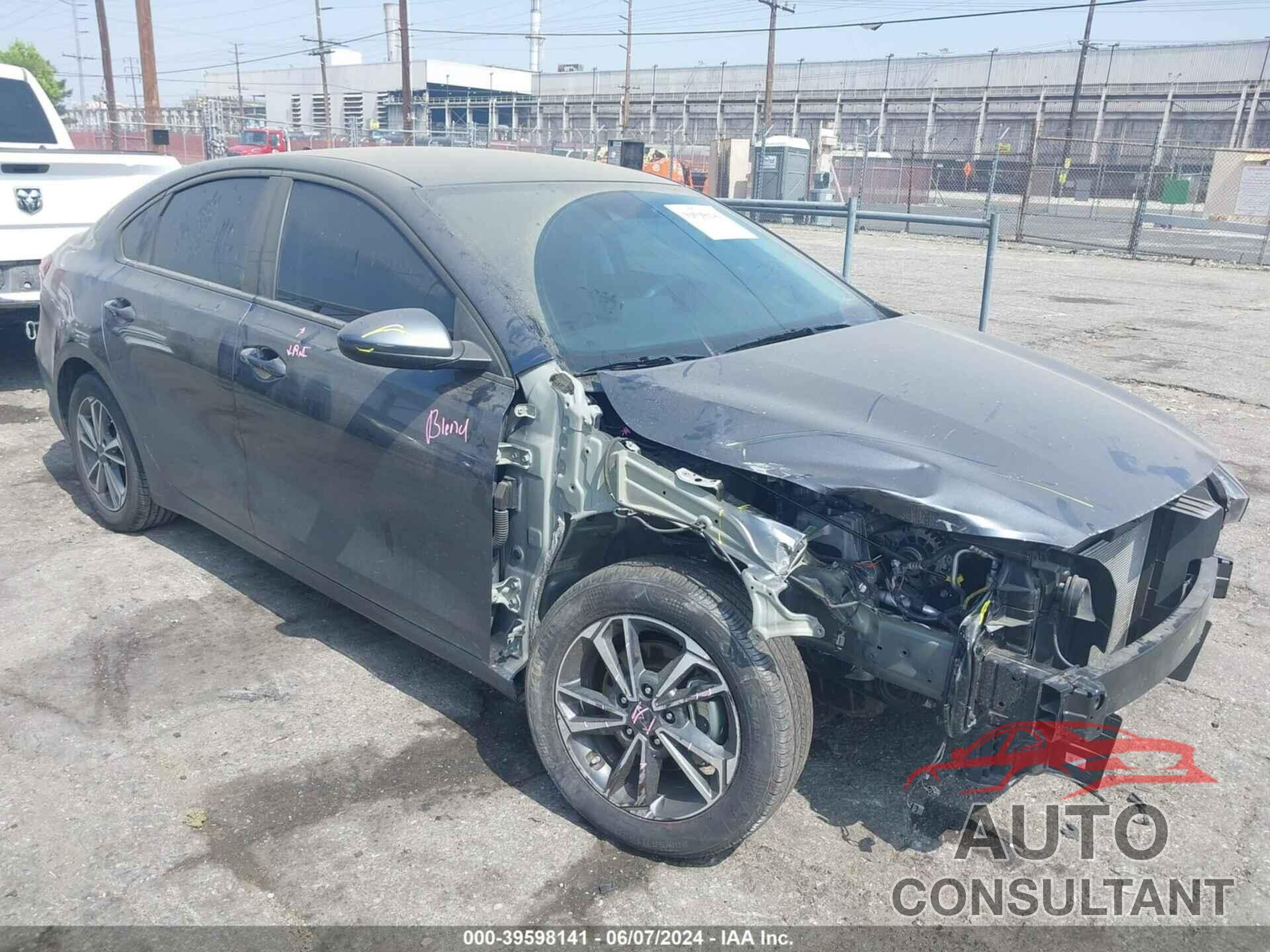 KIA FORTE 2023 - 3KPF24AD9PE557195