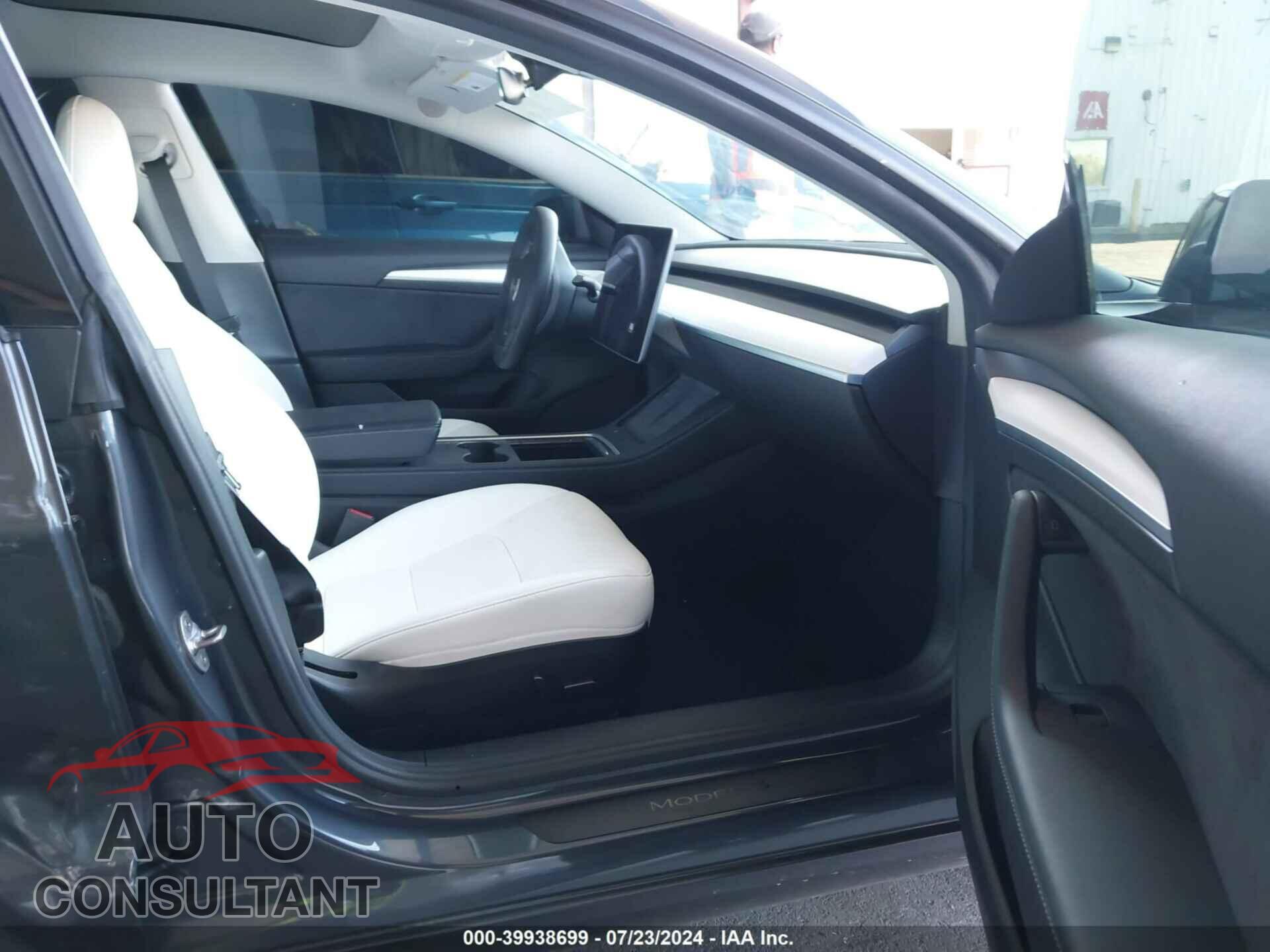 TESLA MODEL 3 2022 - 5YJ3E1EBXNF122677