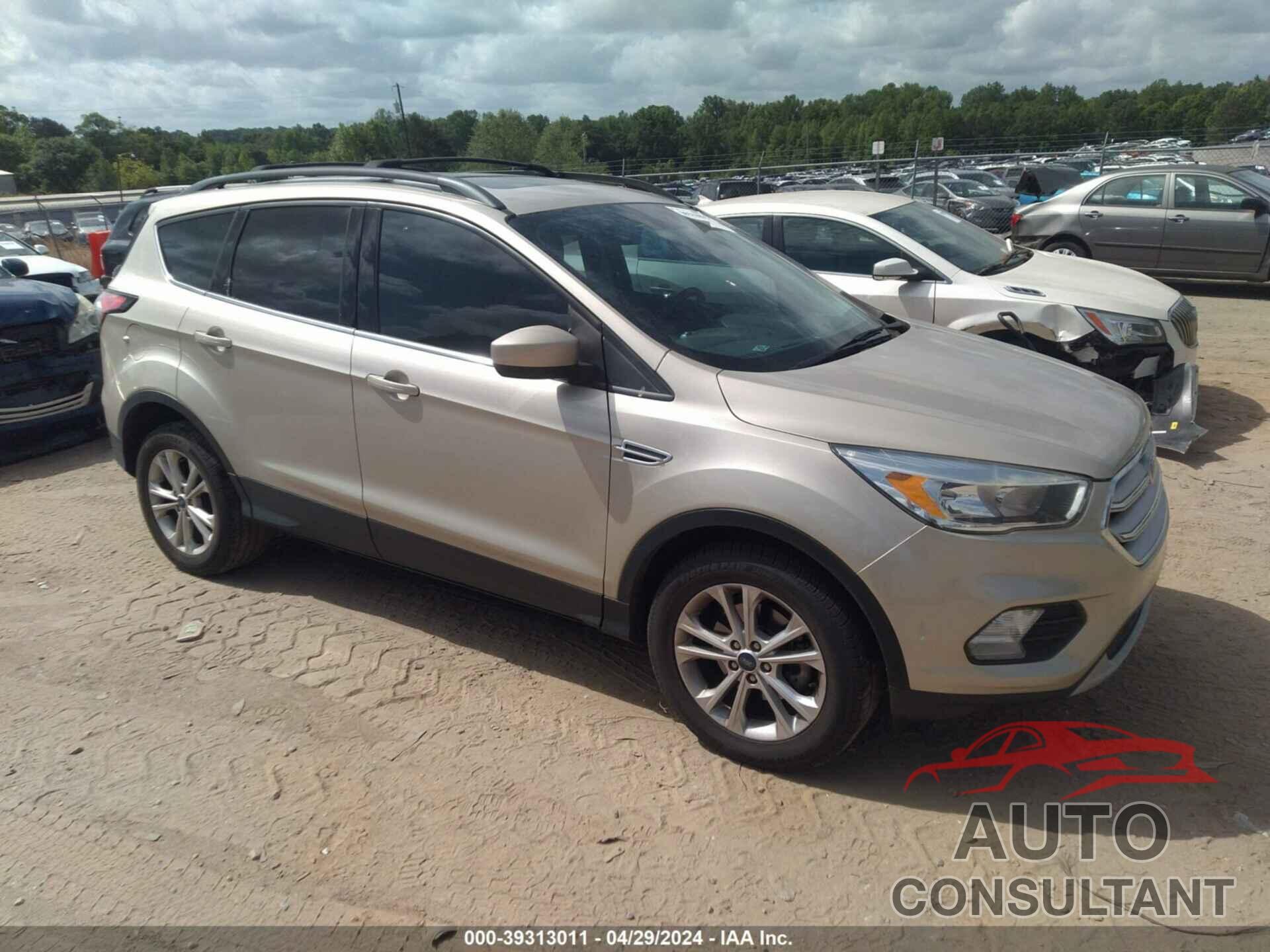 FORD ESCAPE 2018 - 1FMCU0GD0JUA79041