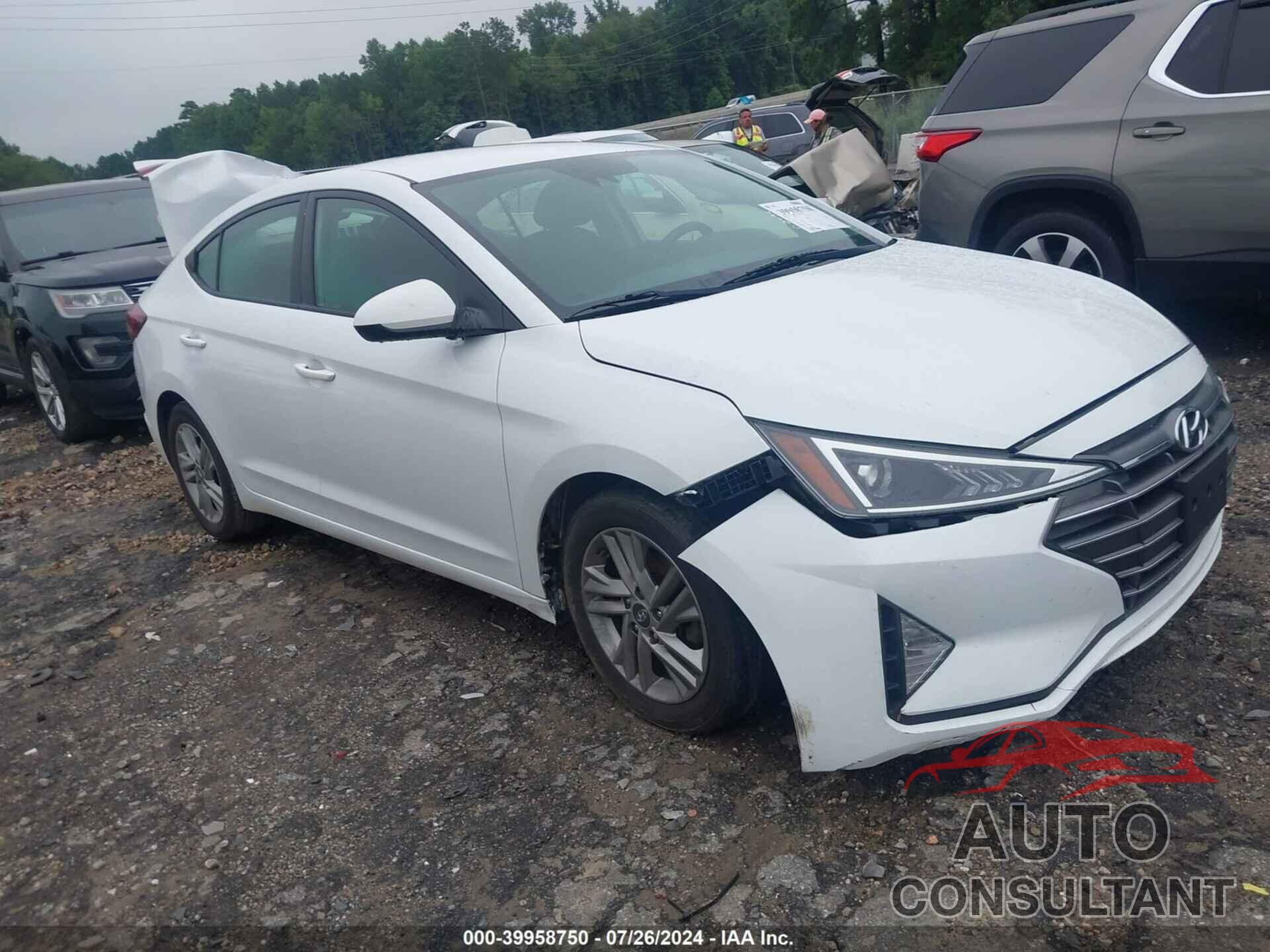 HYUNDAI ELANTRA 2020 - 5NPD84LF1LH546315