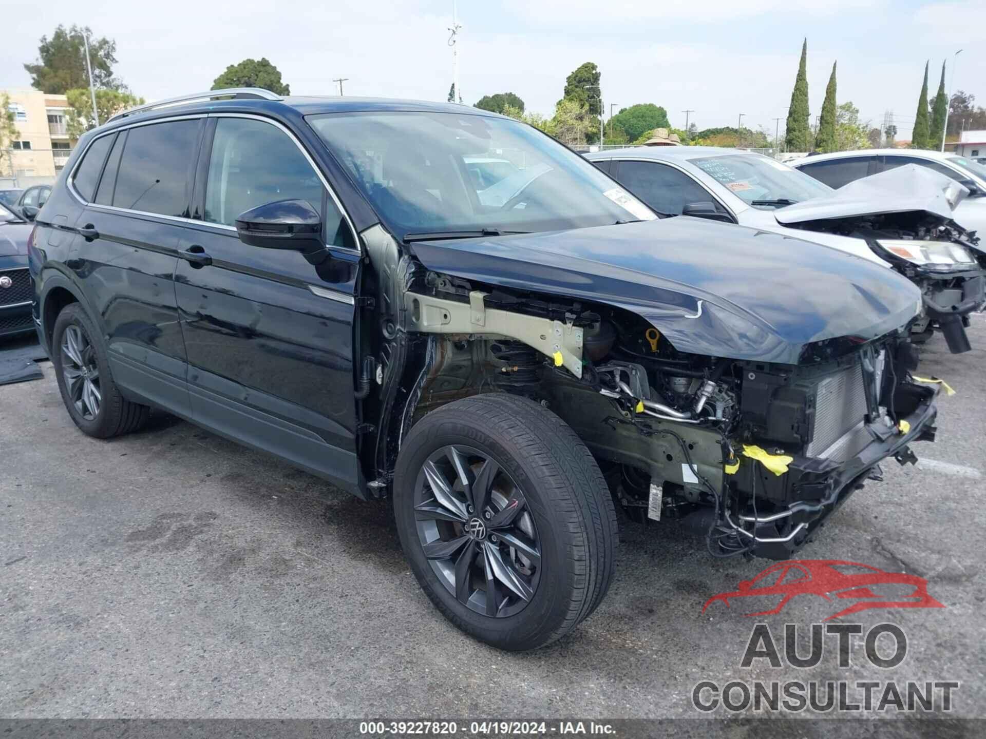 VOLKSWAGEN TIGUAN 2022 - 3VV3B7AX9NM066094