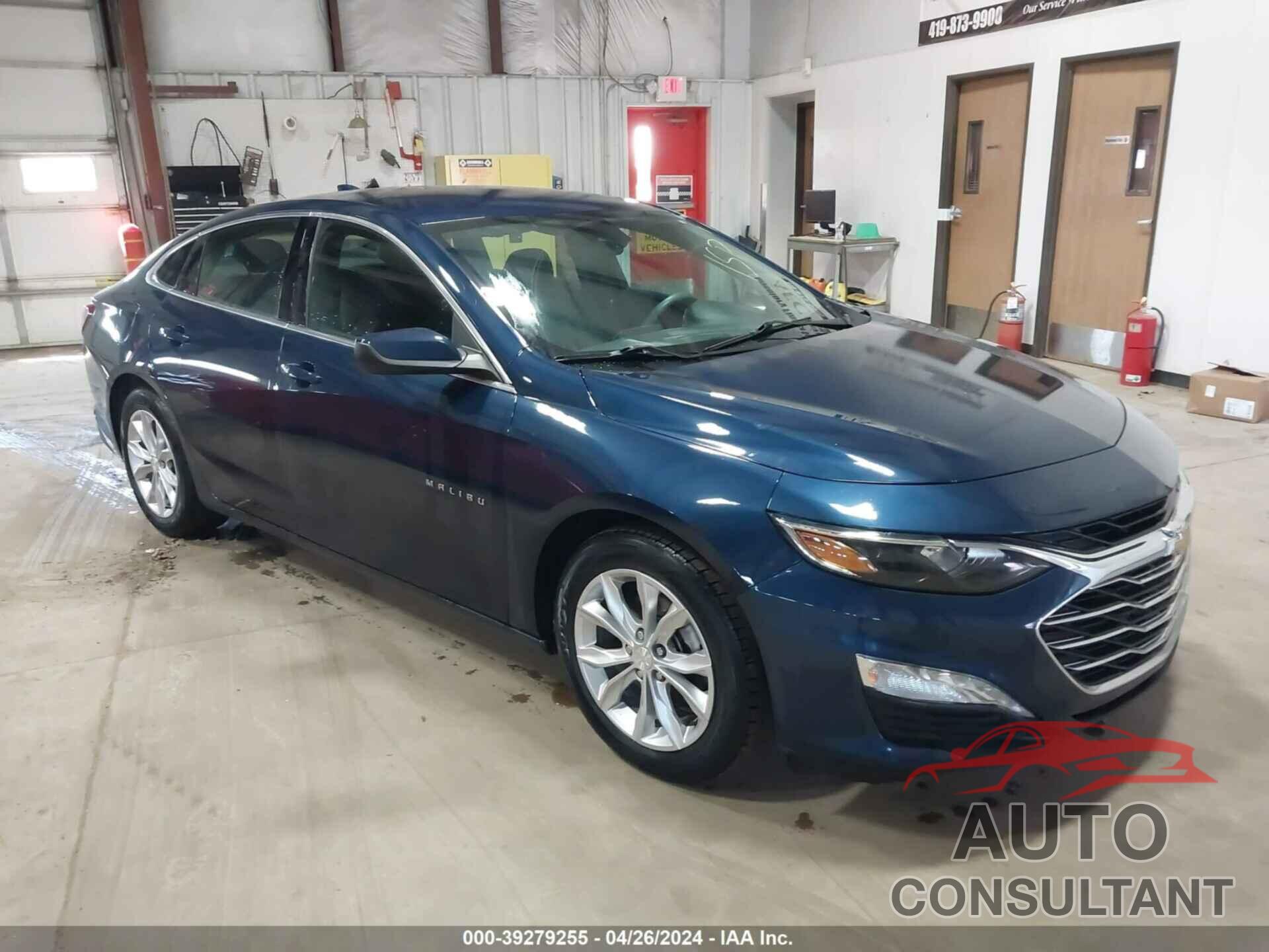 CHEVROLET MALIBU 2021 - 1G1ZD5ST8MF021111