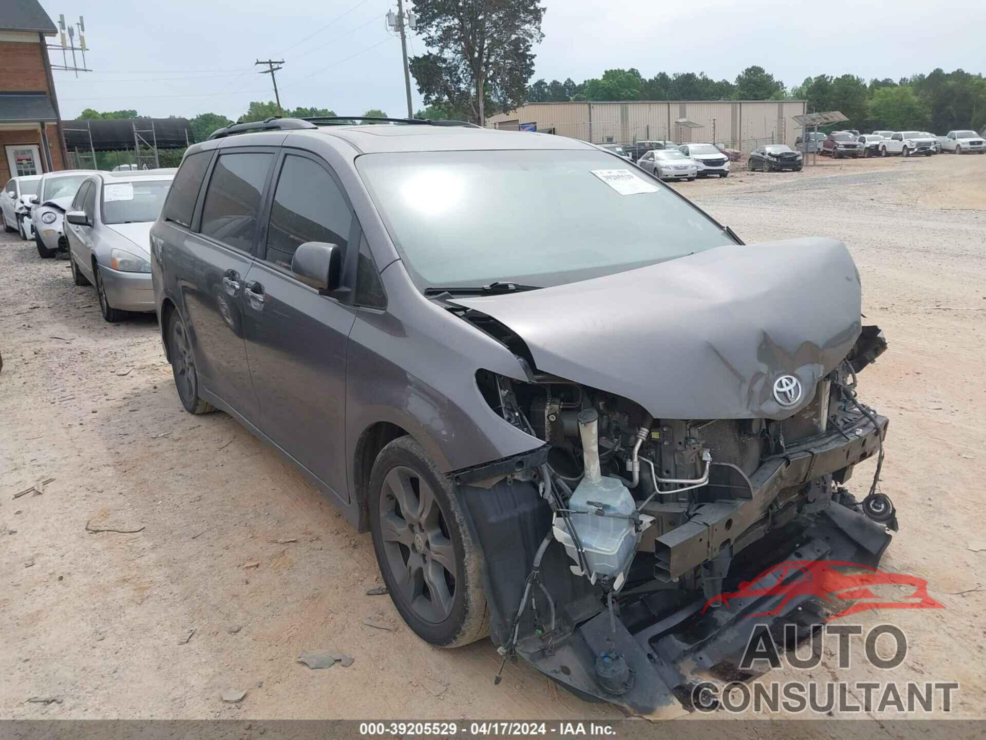 TOYOTA SIENNA 2016 - 5TDXK3DC8GS754785