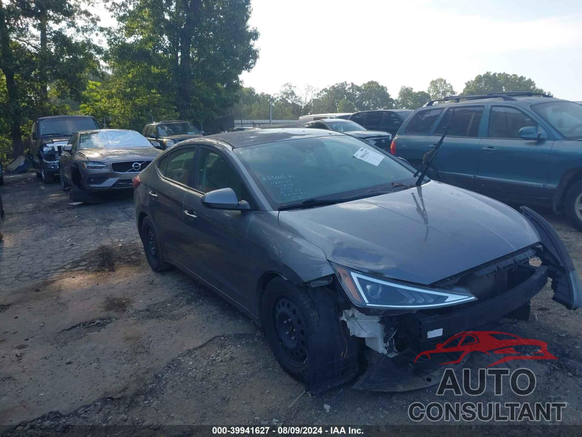 HYUNDAI ELANTRA 2019 - 5NPD84LF7KH442846