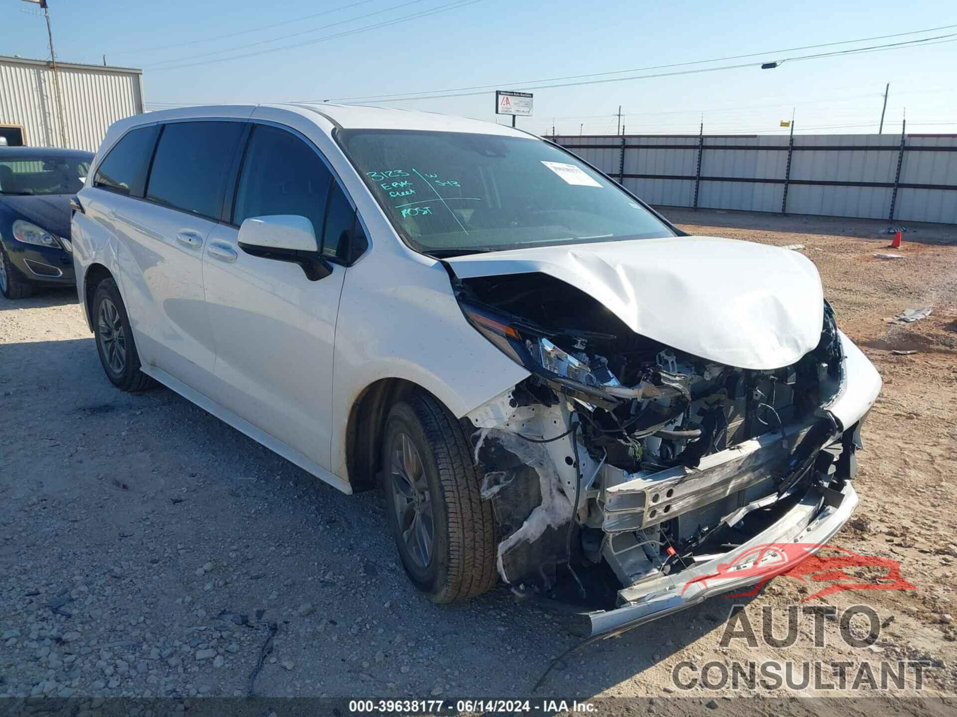 TOYOTA SIENNA 2022 - 5TDKRKEC8NS109677