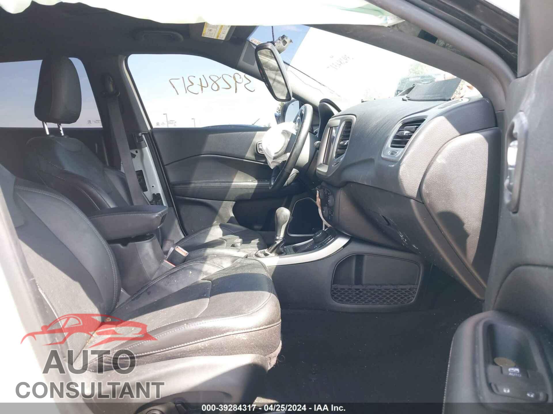 JEEP COMPASS 2020 - 3C4NJDCB6LT135465