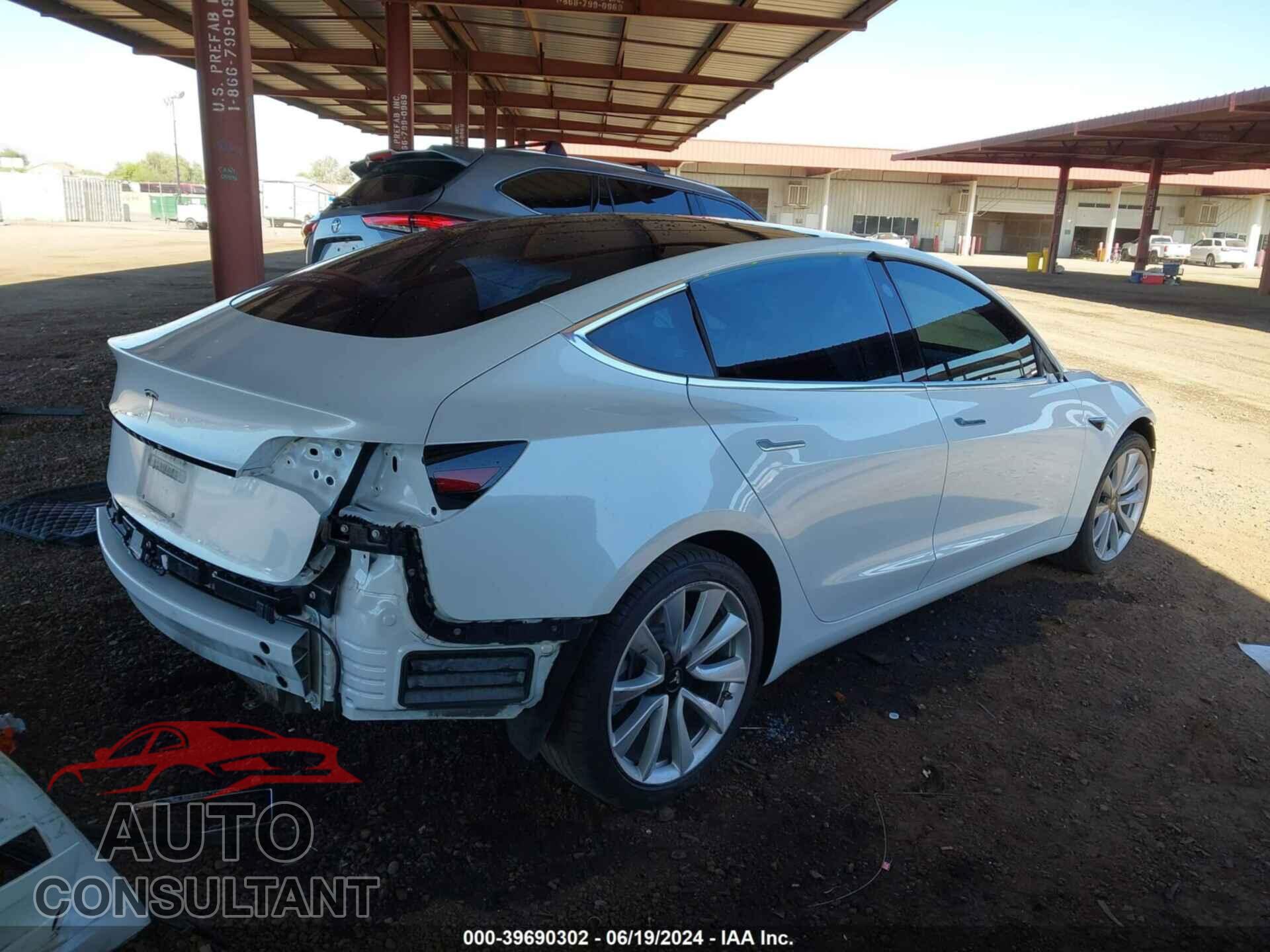 TESLA MODEL 3 2018 - 5YJ3E1EA9JF169636