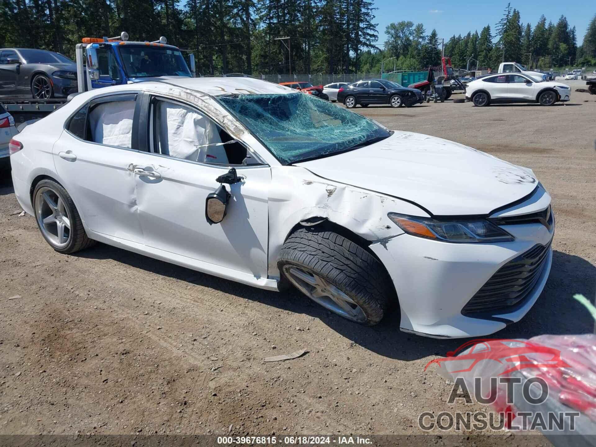 TOYOTA CAMRY 2020 - 4T1C11AK4LU334329
