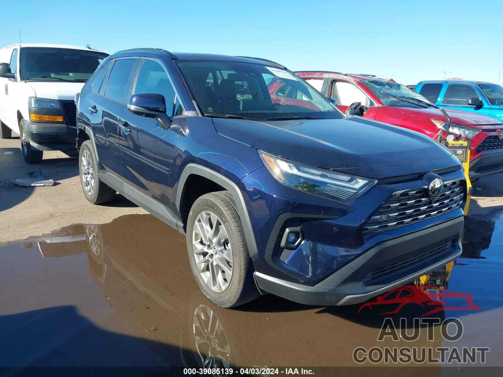 TOYOTA RAV4 2023 - 2T3Y1RFV2PW243533