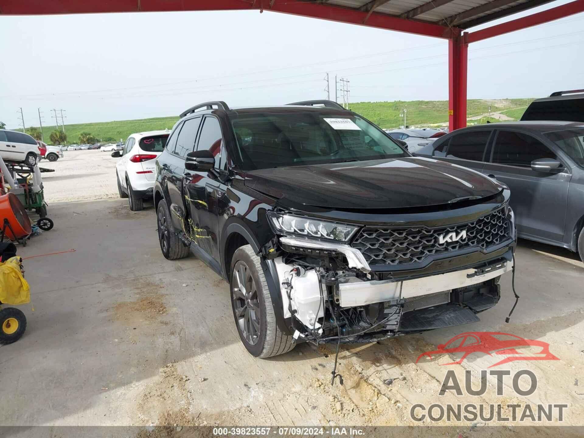 KIA SORENTO 2023 - 5XYRHDLF5PG195945