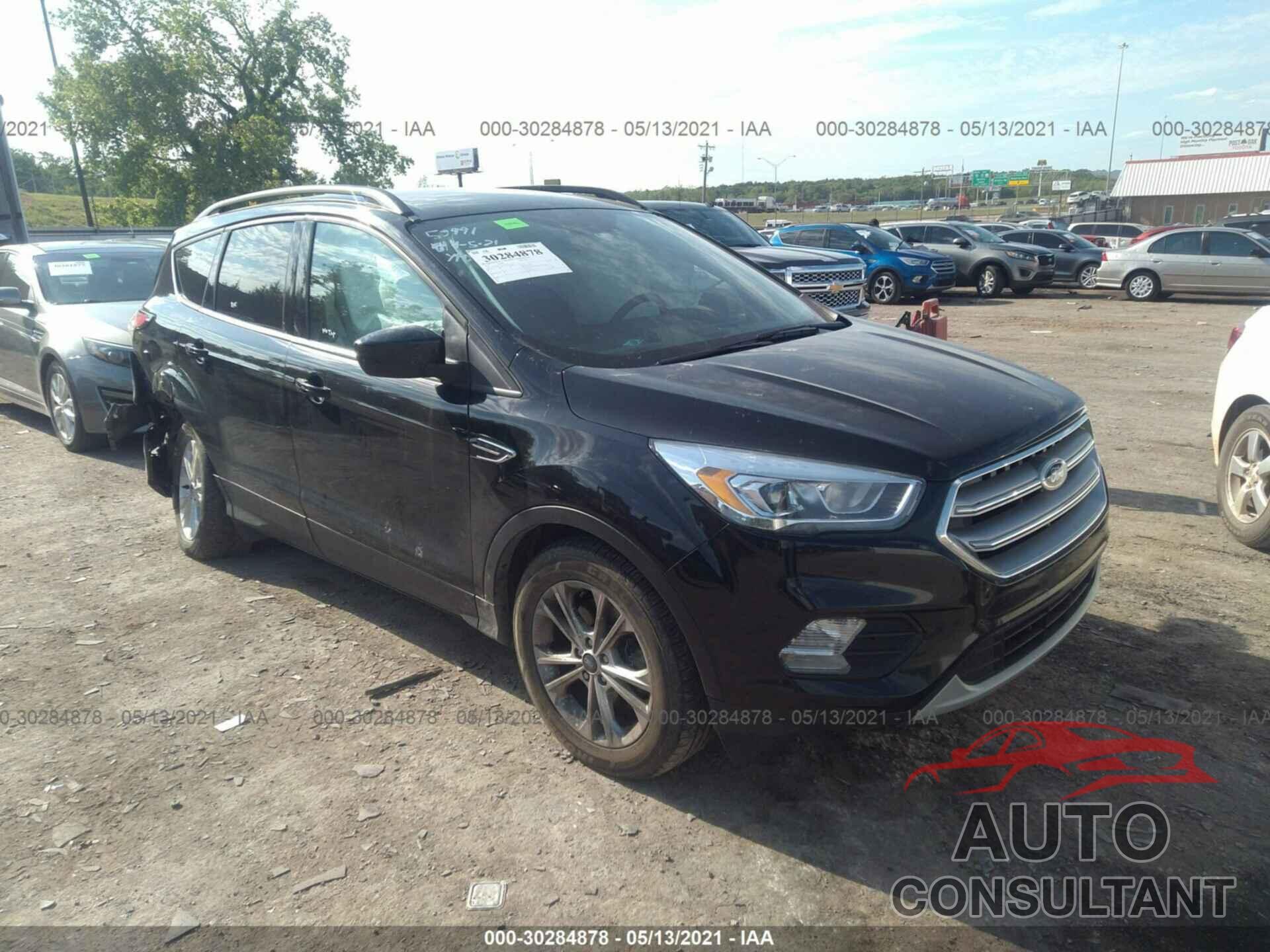 FORD ESCAPE 2017 - 1FMCU9G96HUB75945