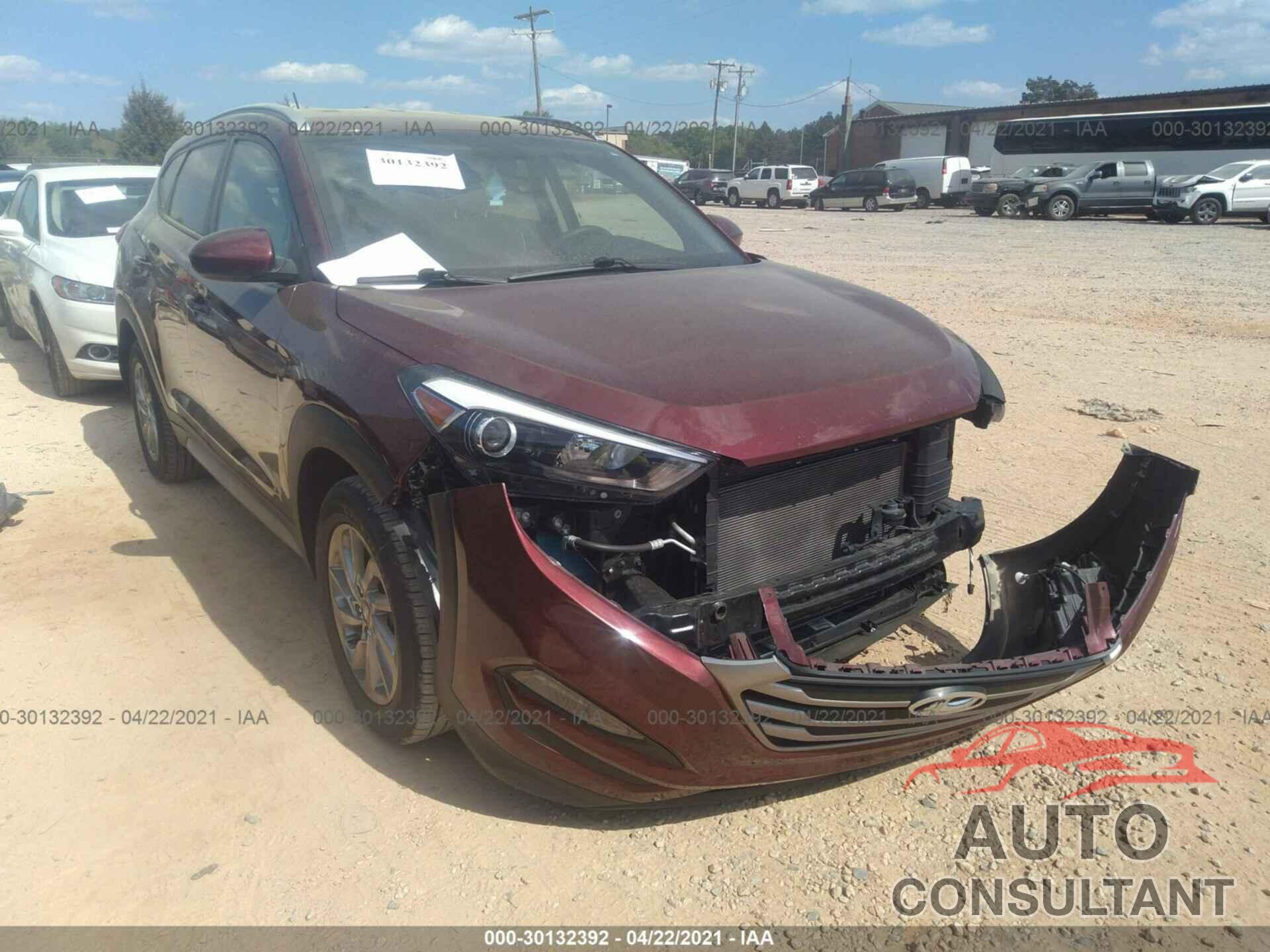 HYUNDAI TUCSON 2017 - KM8J3CA47HU504396