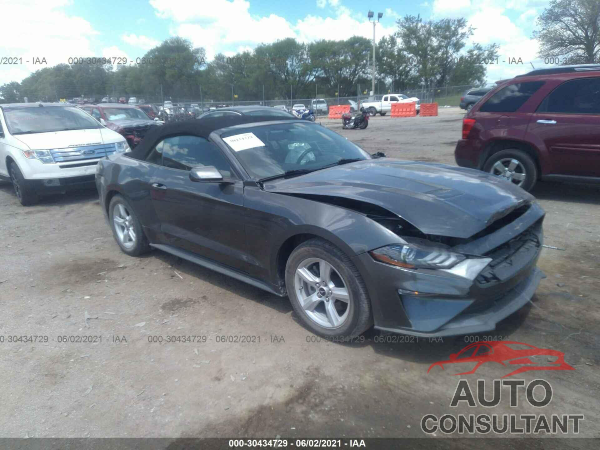 FORD MUSTANG 2019 - 1FATP8UH8K5158802