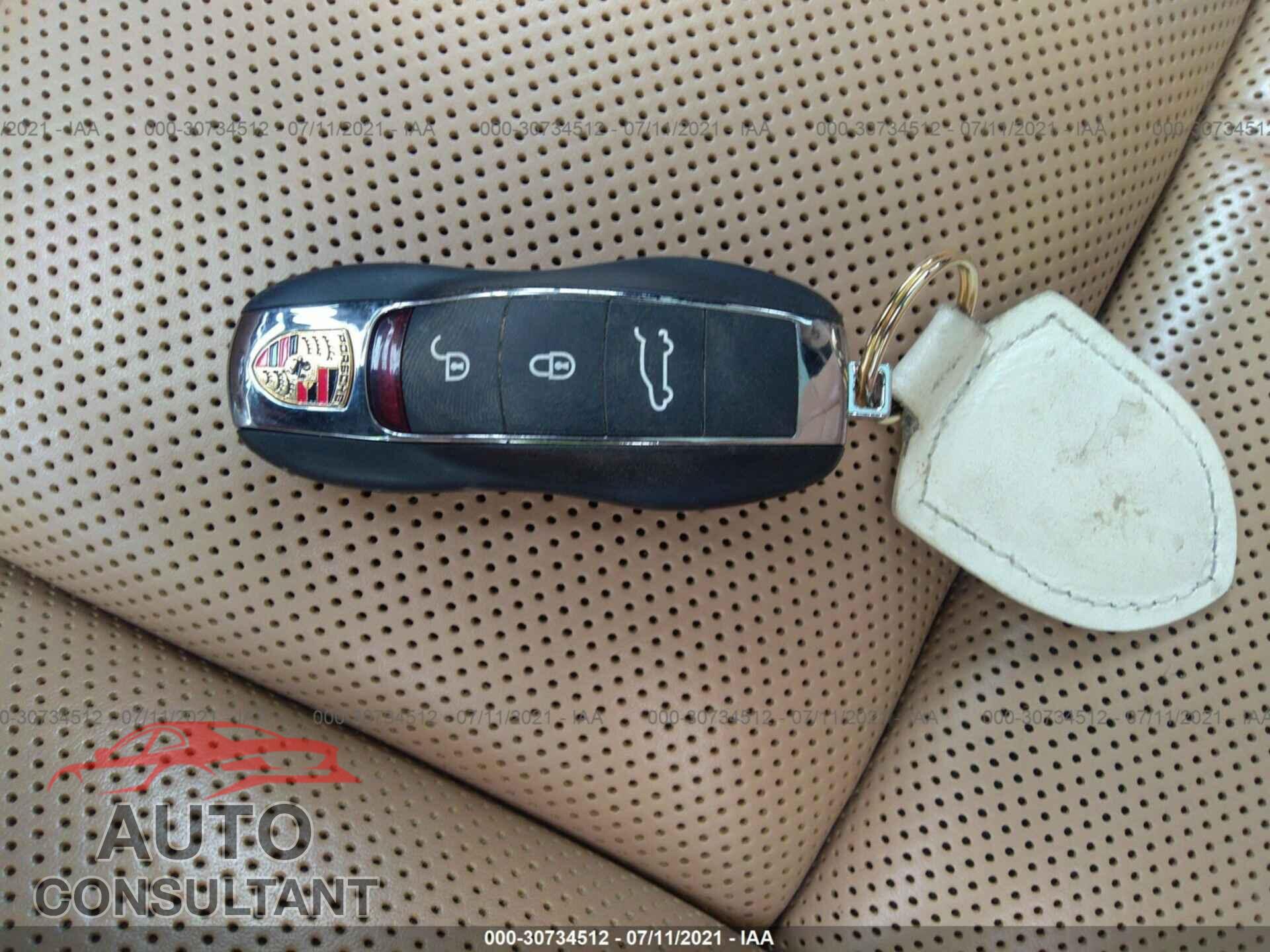 PORSCHE CAYENNE 2017 - WP1AE2A25HLA75285