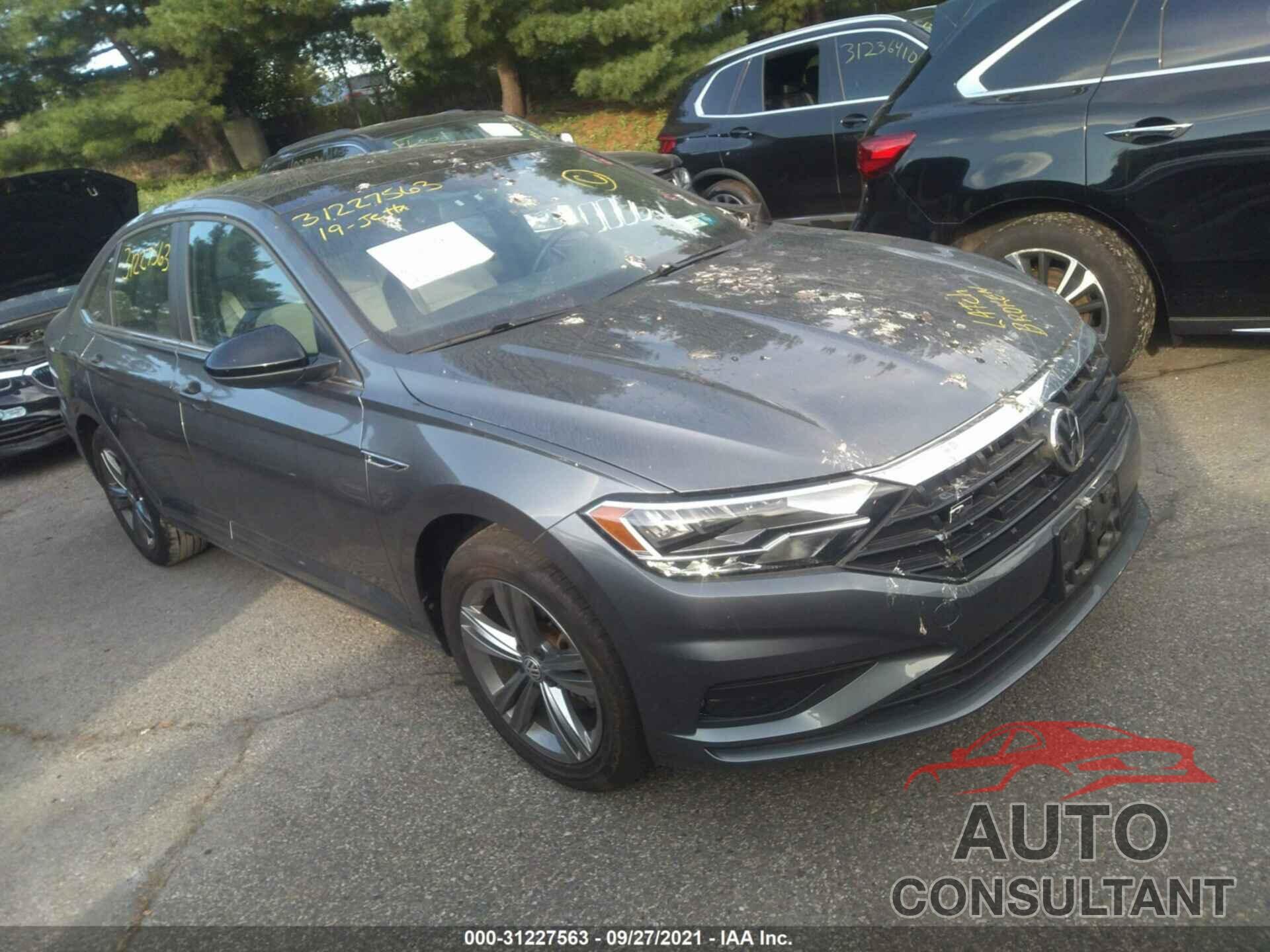 VOLKSWAGEN JETTA 2019 - 3VWC57BU8KM113697