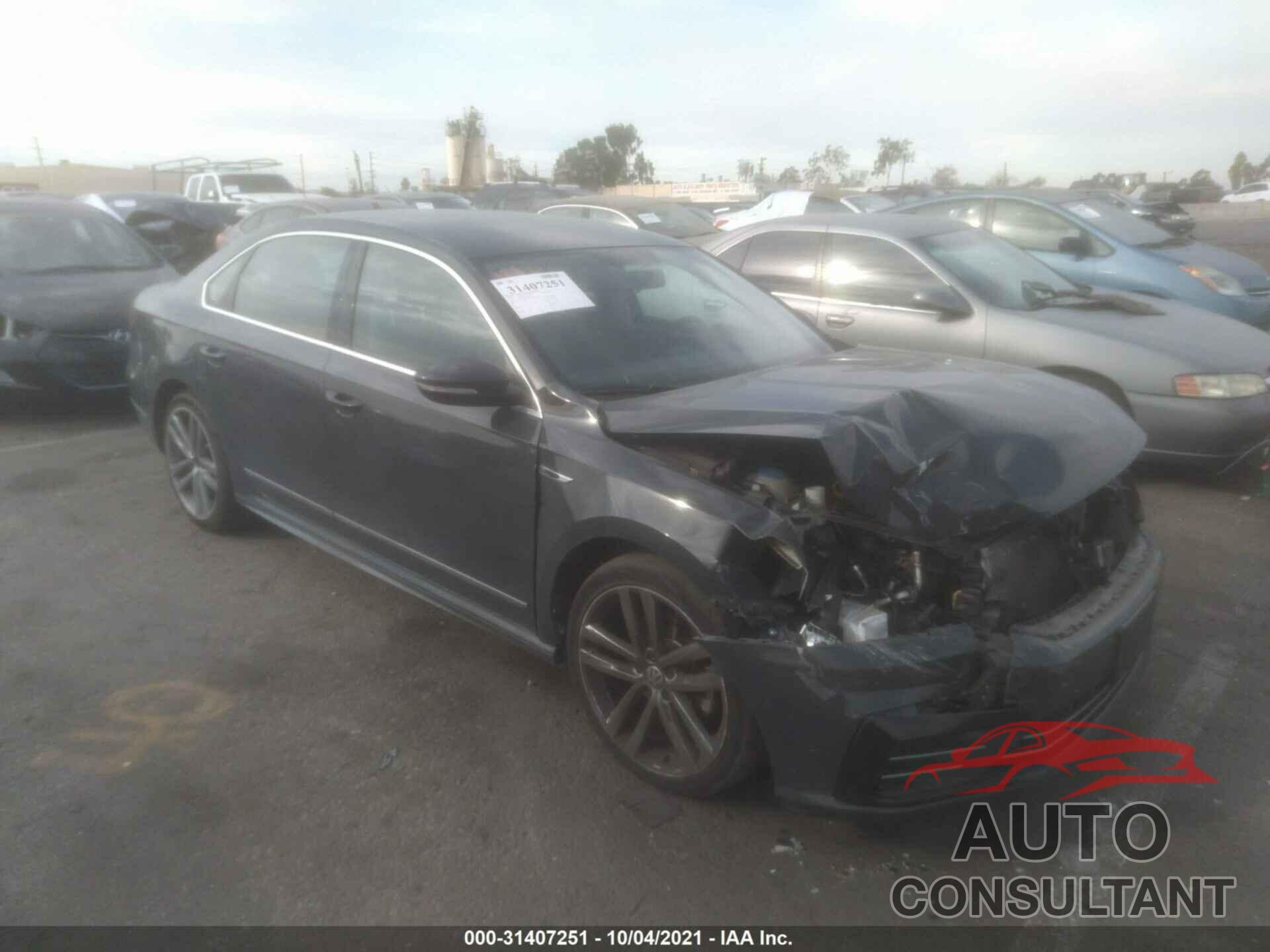 VOLKSWAGEN PASSAT 2017 - 1VWDT7A37HC080446