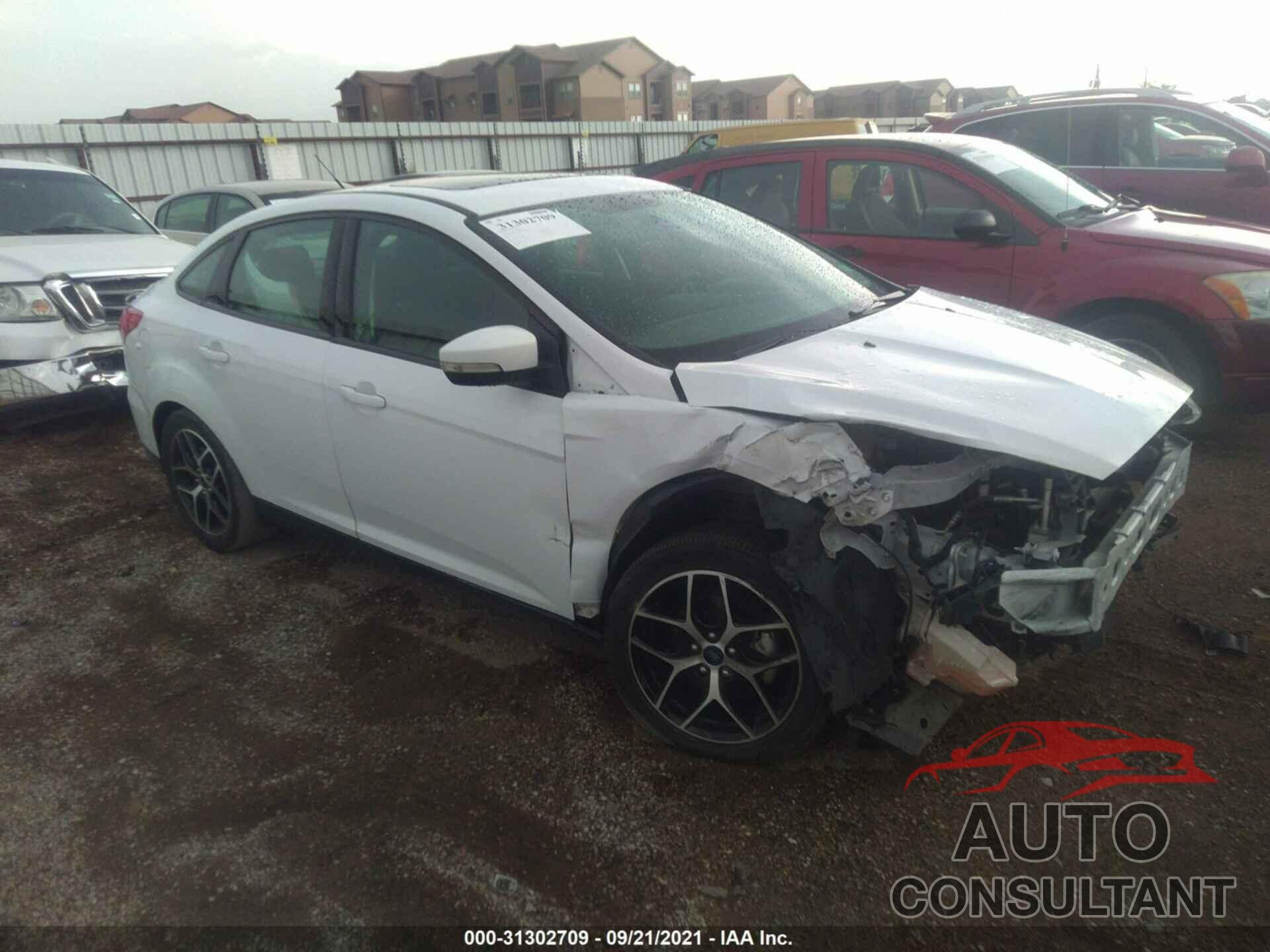 FORD FOCUS 2018 - 1FADP3H2XJL302843