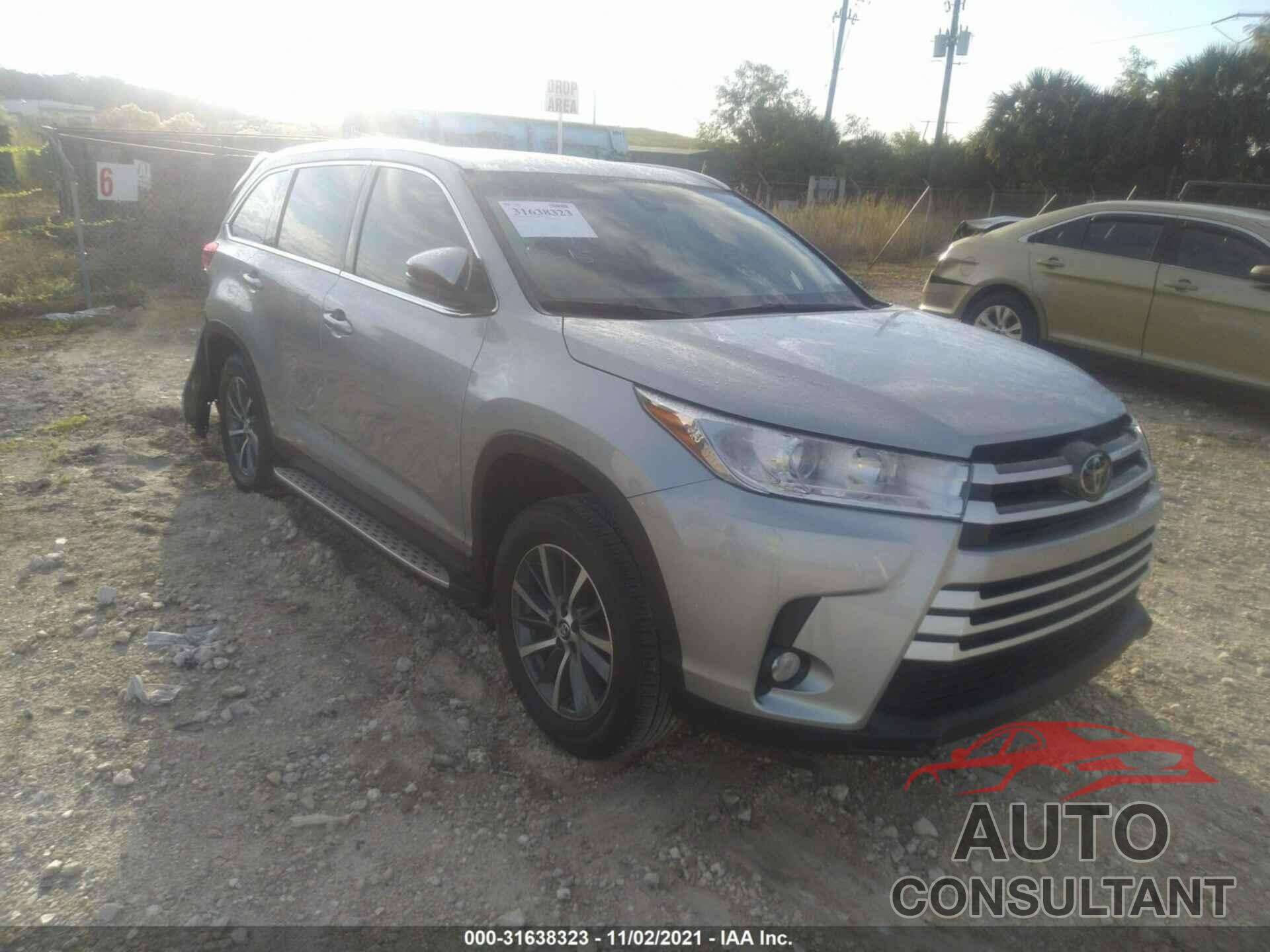 TOYOTA HIGHLANDER 2019 - 5TDKZRFH8KS558288