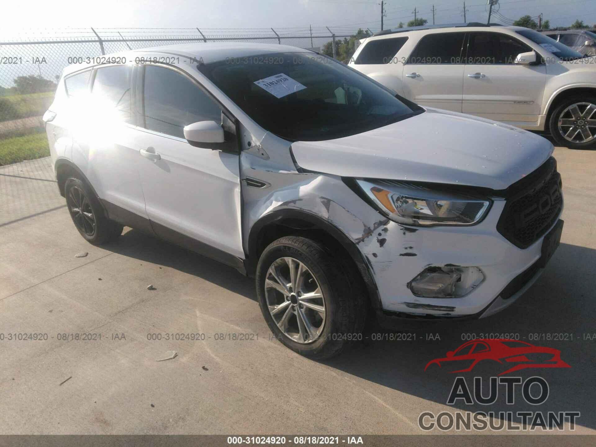 FORD ESCAPE 2017 - 1FMCU0GD3HUB90273