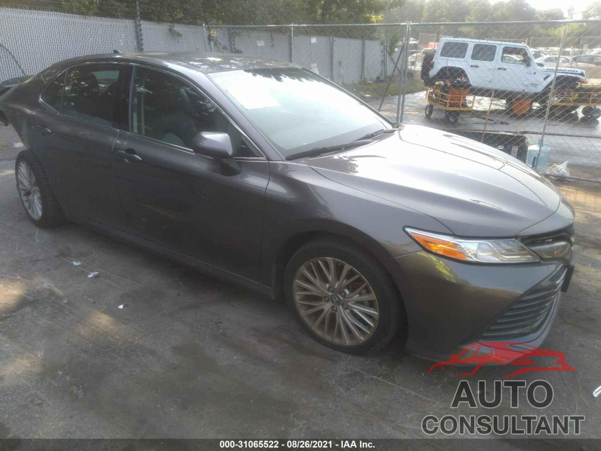 TOYOTA CAMRY 2019 - 4T1B11HK6KU815828