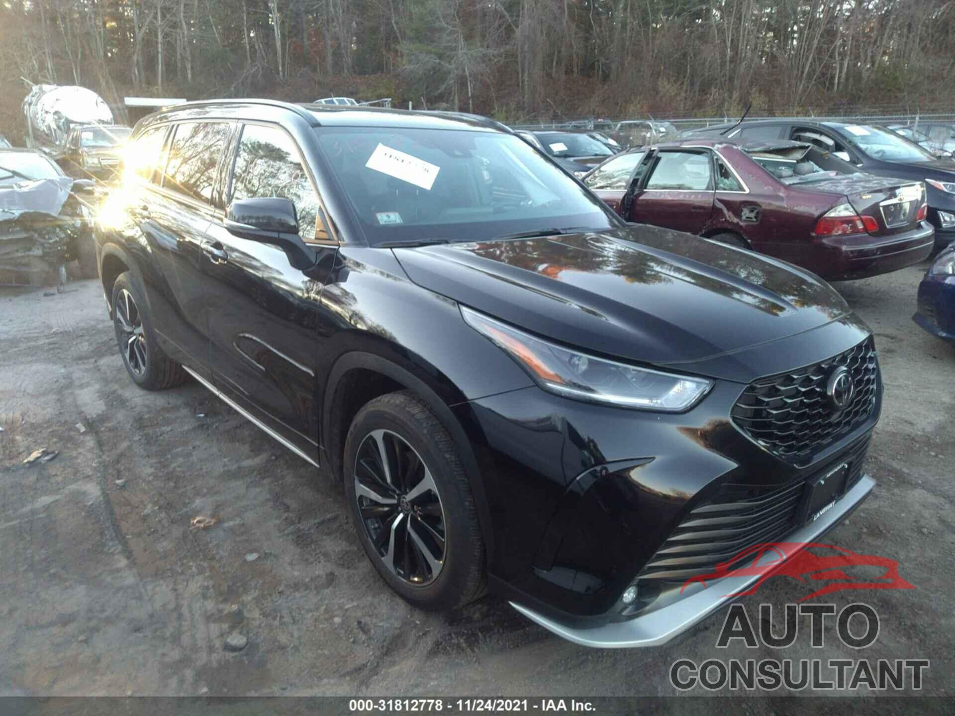 TOYOTA HIGHLANDER 2021 - 5TDJZRBH9MS142447