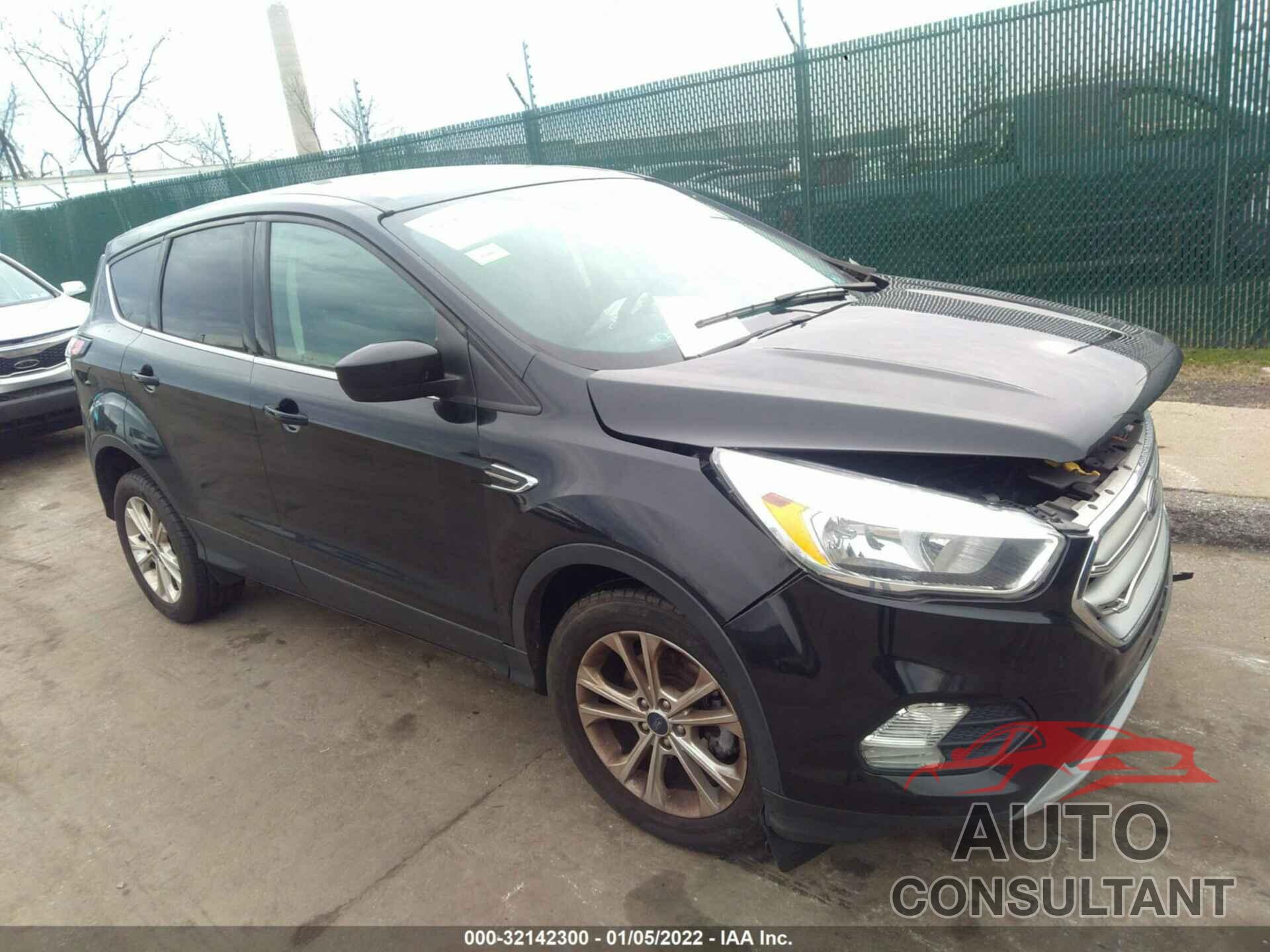 FORD ESCAPE 2017 - 1FMCU0GD0HUD90625