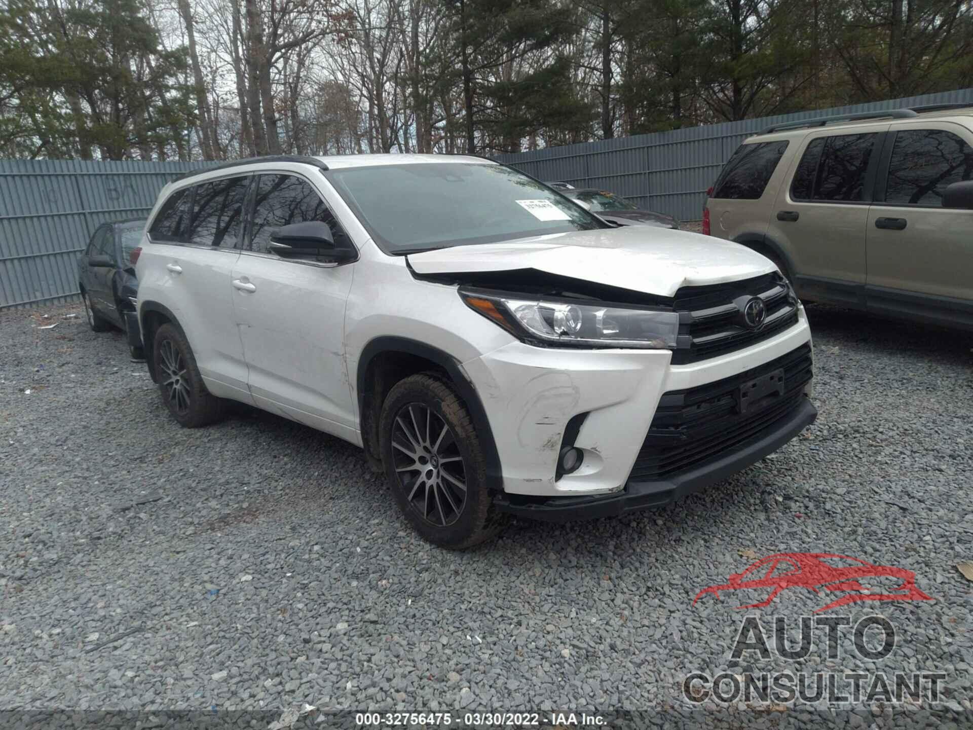 TOYOTA HIGHLANDER 2018 - 5TDJZRFH6JS560762