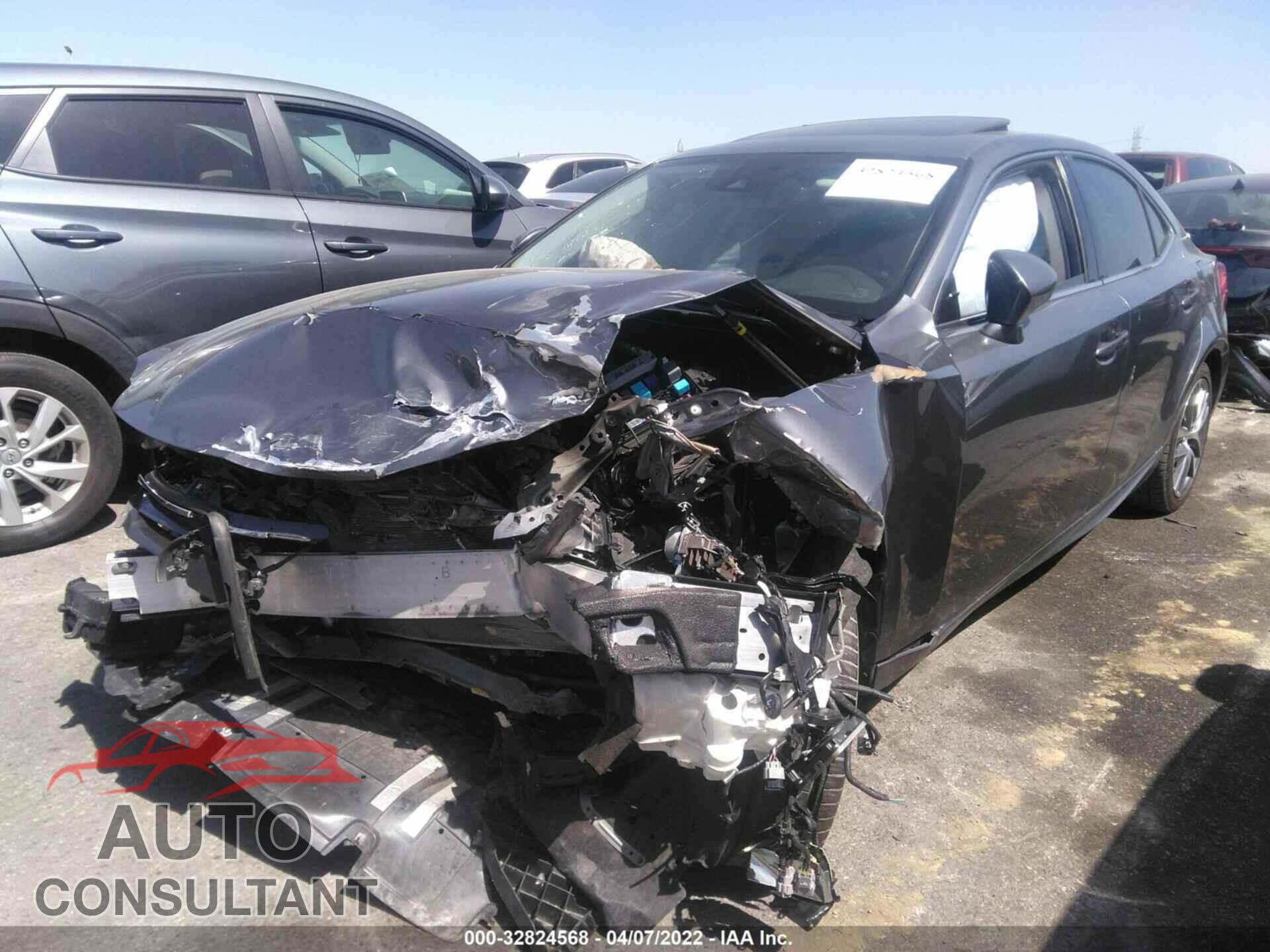 LEXUS IS 2018 - JTHBA1D29J5083972