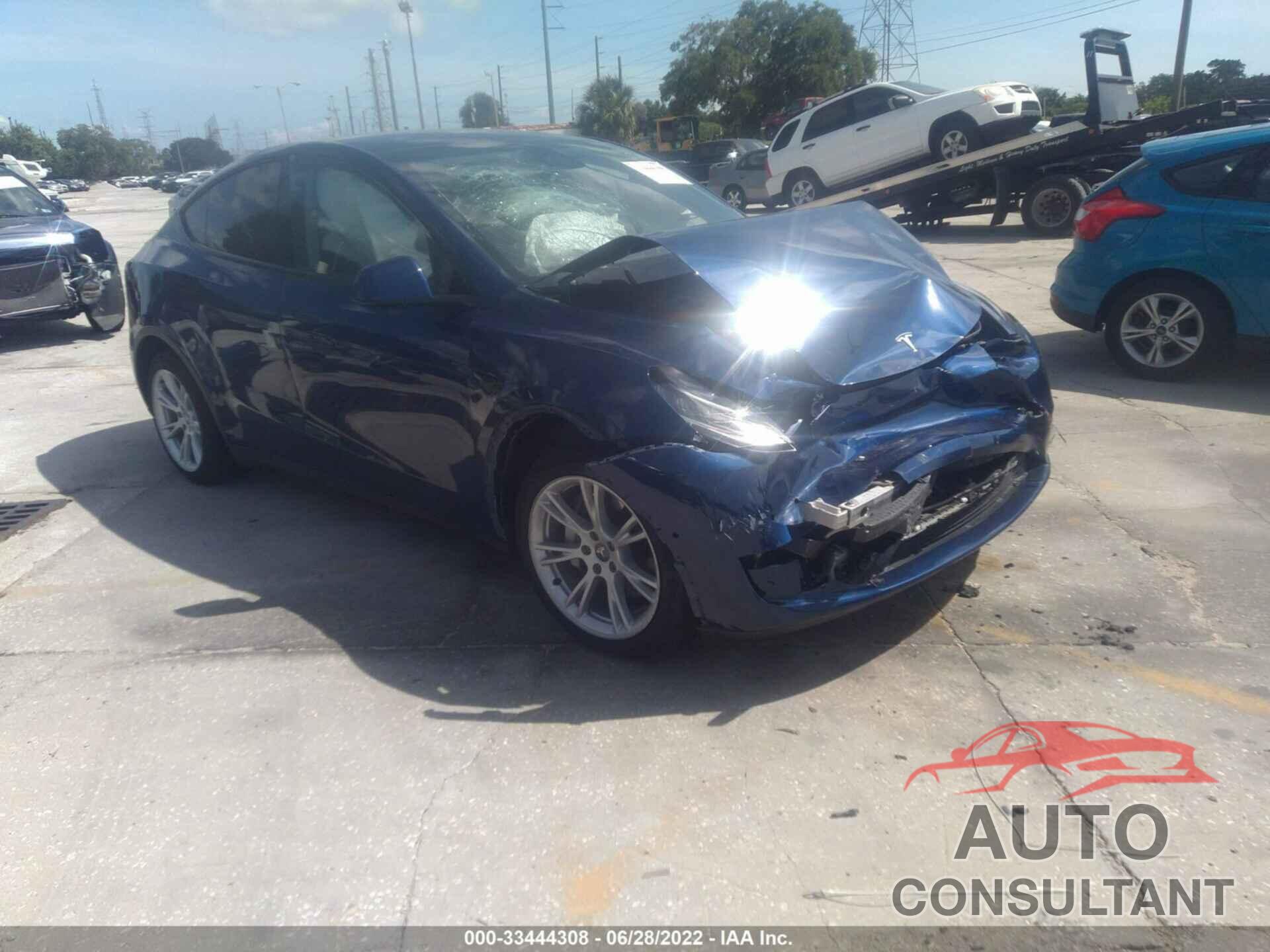 TESLA MODEL Y 2020 - 5YJYGDEF3LF005850