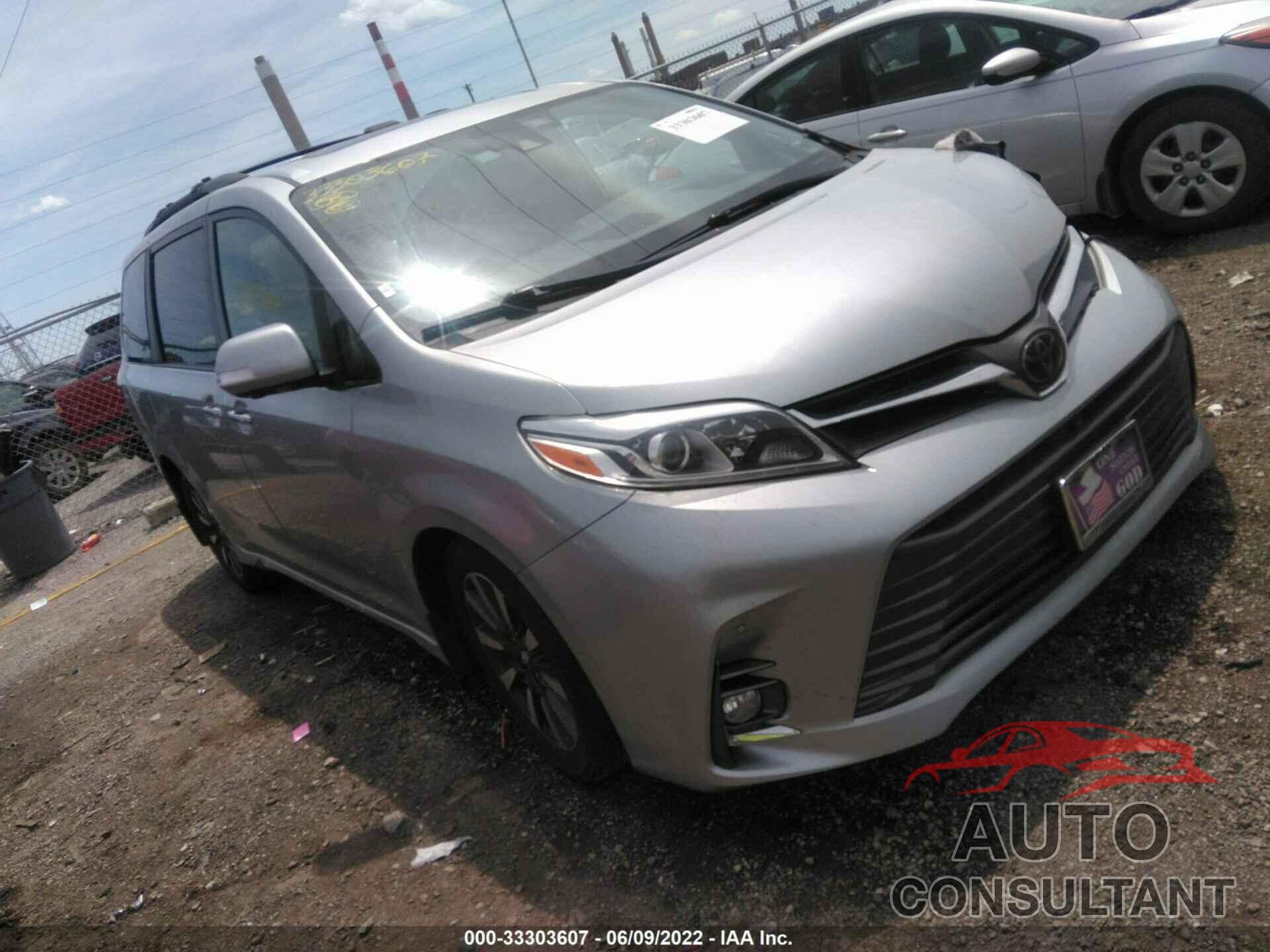 TOYOTA SIENNA 2019 - 5TDYZ3DC6KS975164