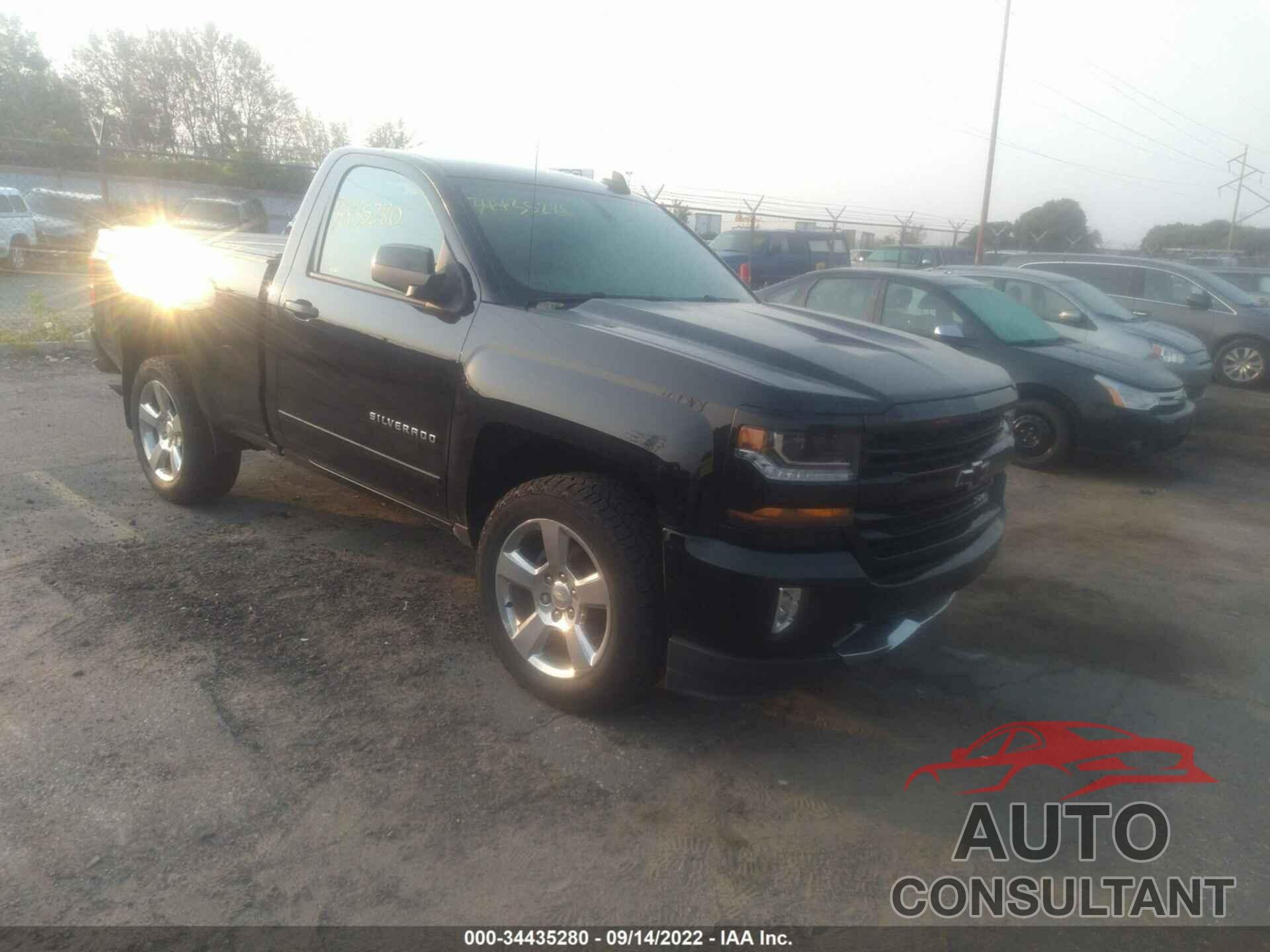 CHEVROLET SILVERADO 1500 2017 - 1GCNKREC0HZ370492