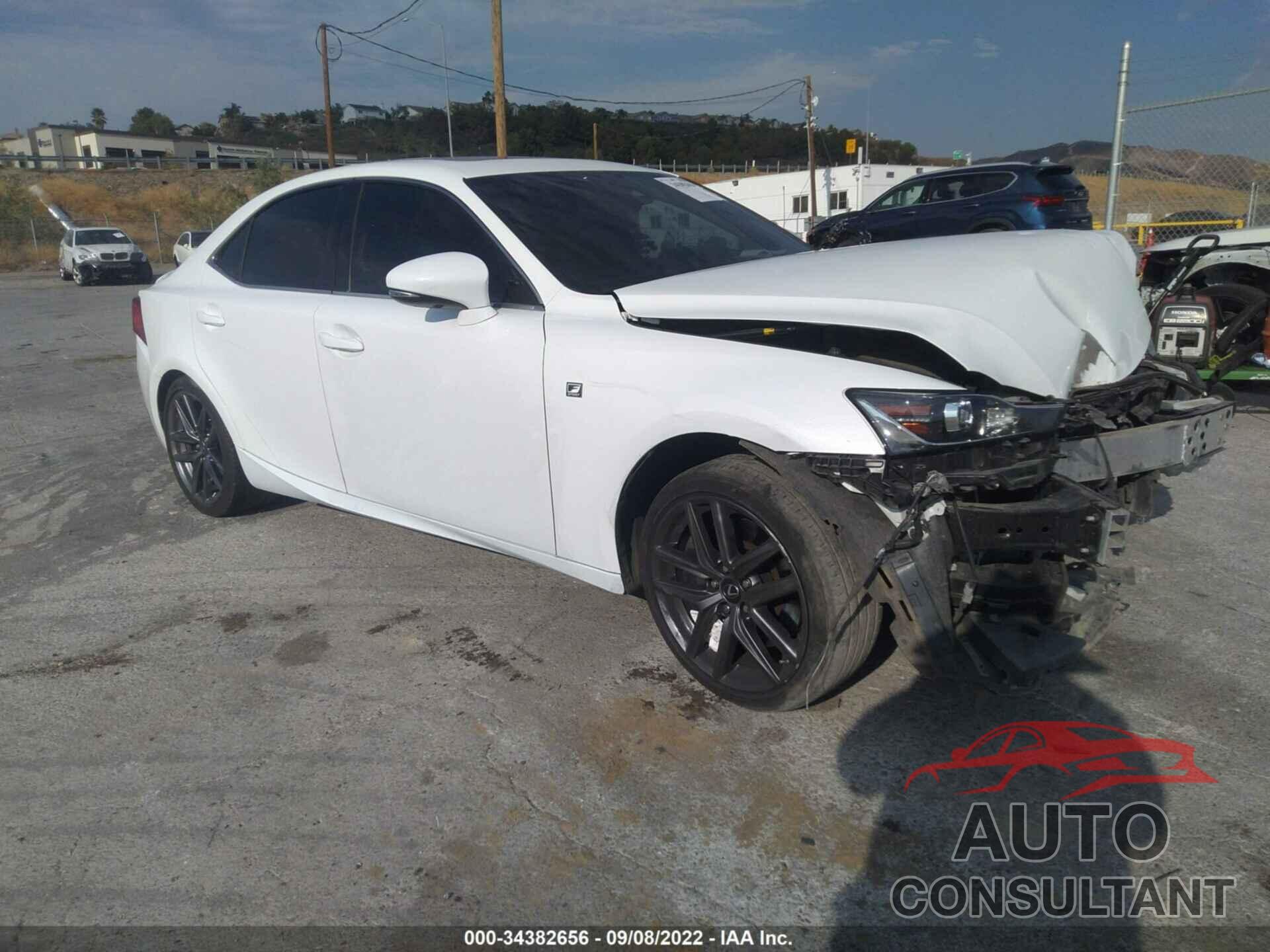 LEXUS IS 2018 - JTHBA1D22J5073221