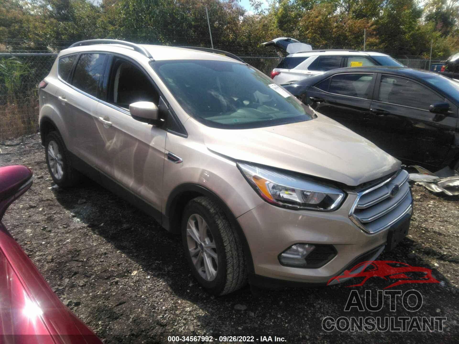 FORD ESCAPE 2018 - 1FMCU0GD7JUD16849