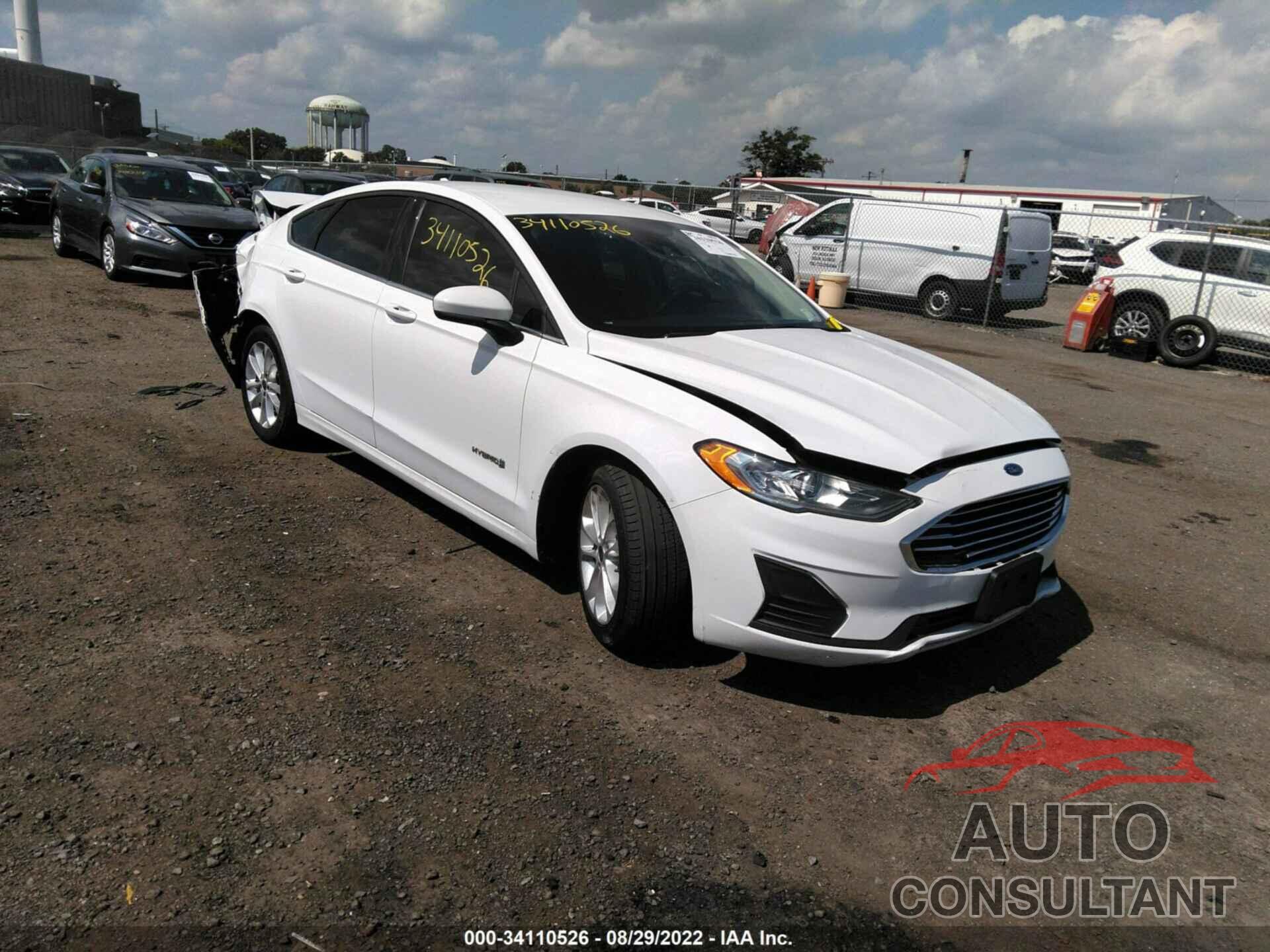 FORD FUSION HYBRID 2019 - 3FA6P0LU1KR110293