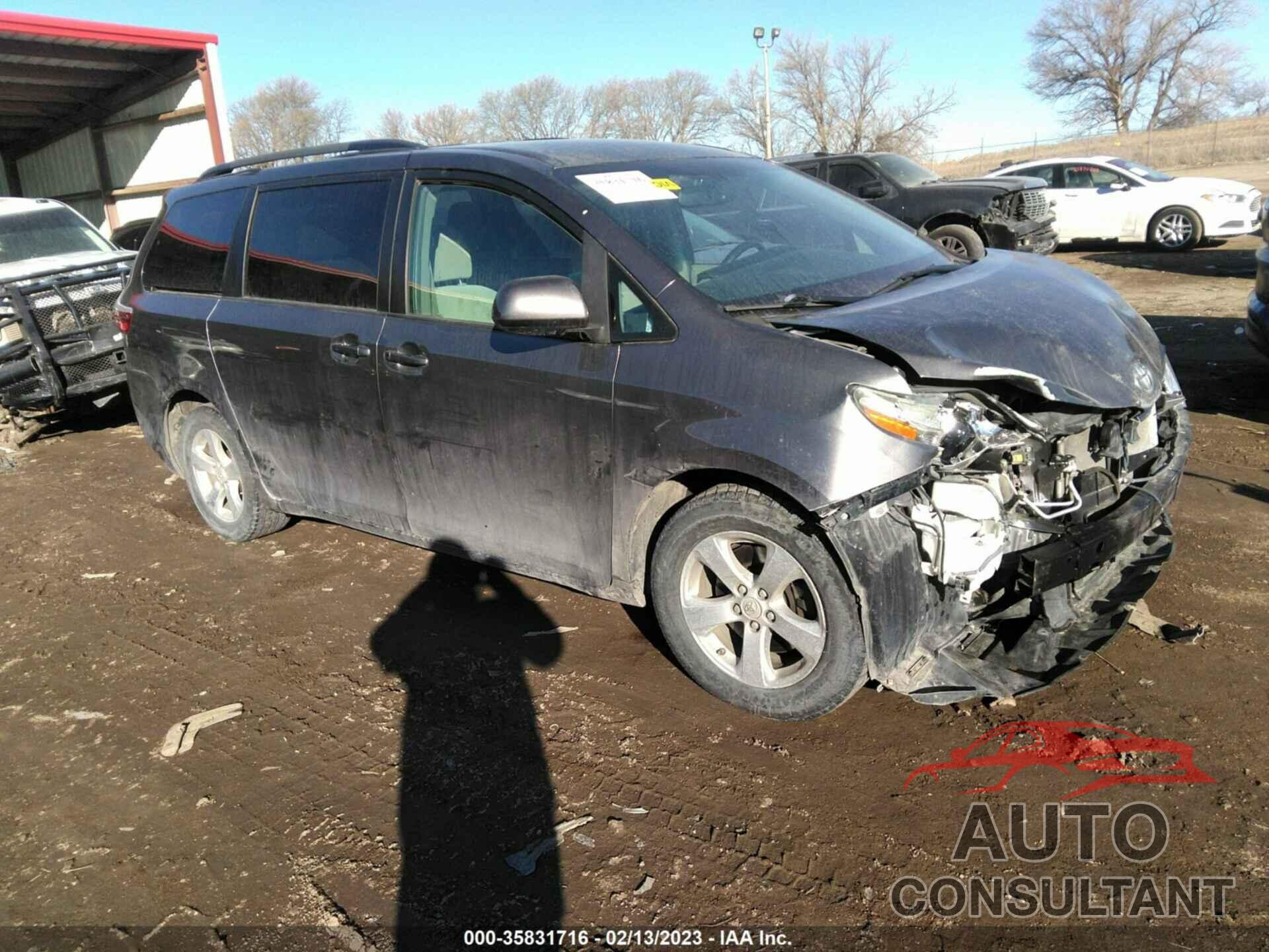 TOYOTA SIENNA 2017 - 5TDKZ3DC5HS858223