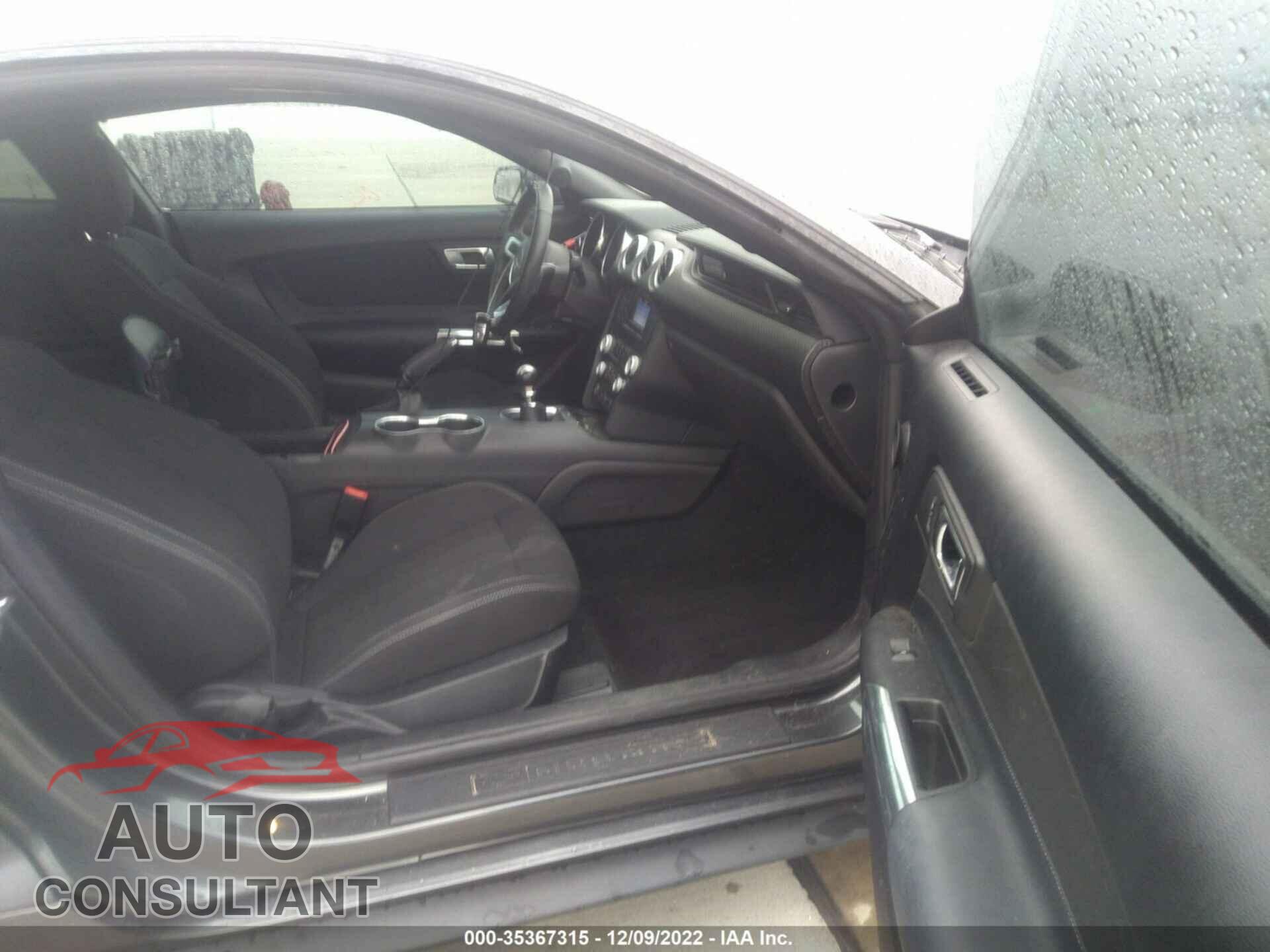 FORD MUSTANG 2019 - 1FA6P8TH0K5185393
