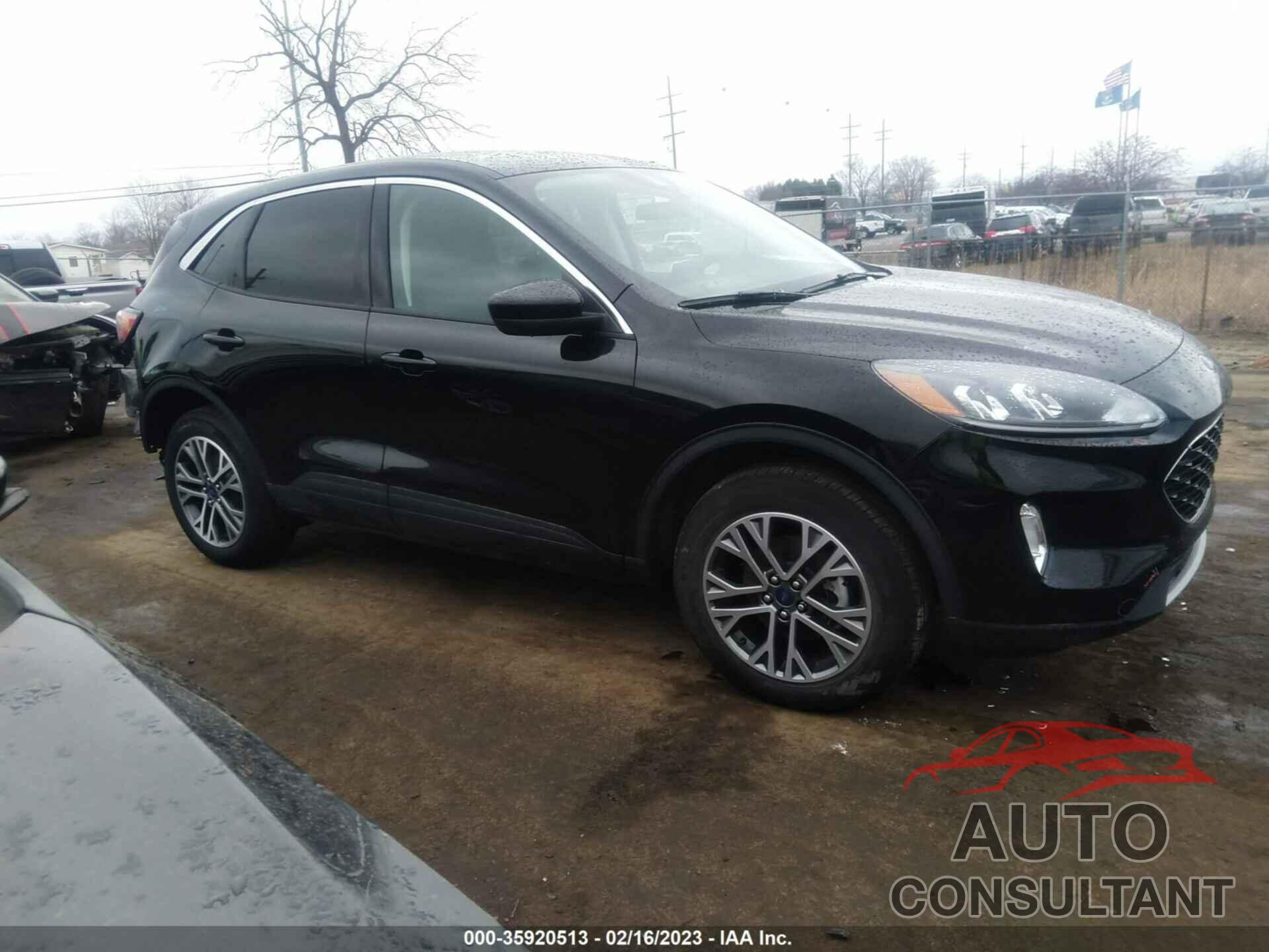 FORD ESCAPE 2022 - 1FMCU9H90NUB55202