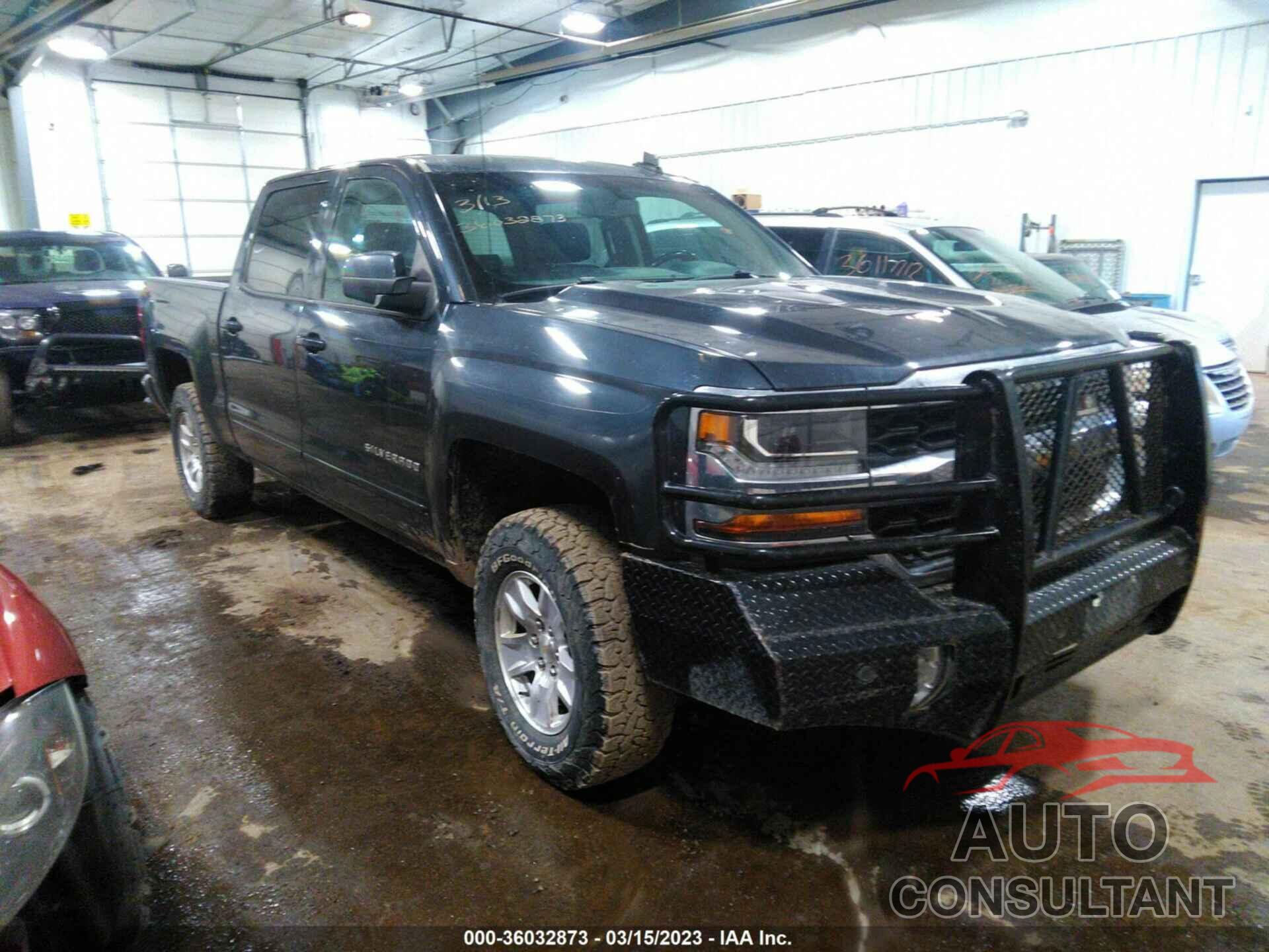 CHEVROLET SILVERADO 1500 2018 - 3GCUKREC4JG359884