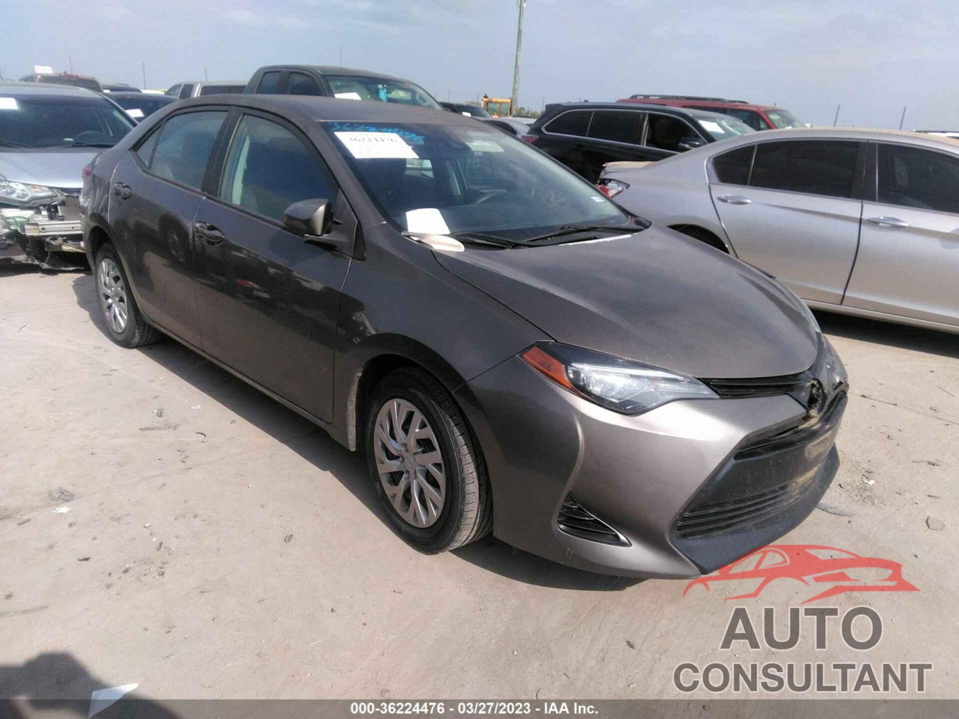 TOYOTA COROLLA 2018 - 2T1BURHE0JC121796
