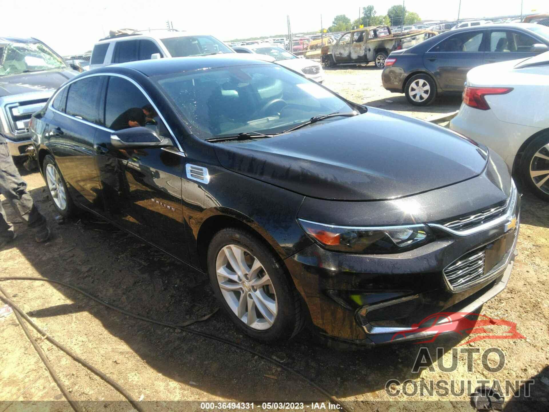 CHEVROLET MALIBU 2018 - 1G1ZD5ST3JF136937
