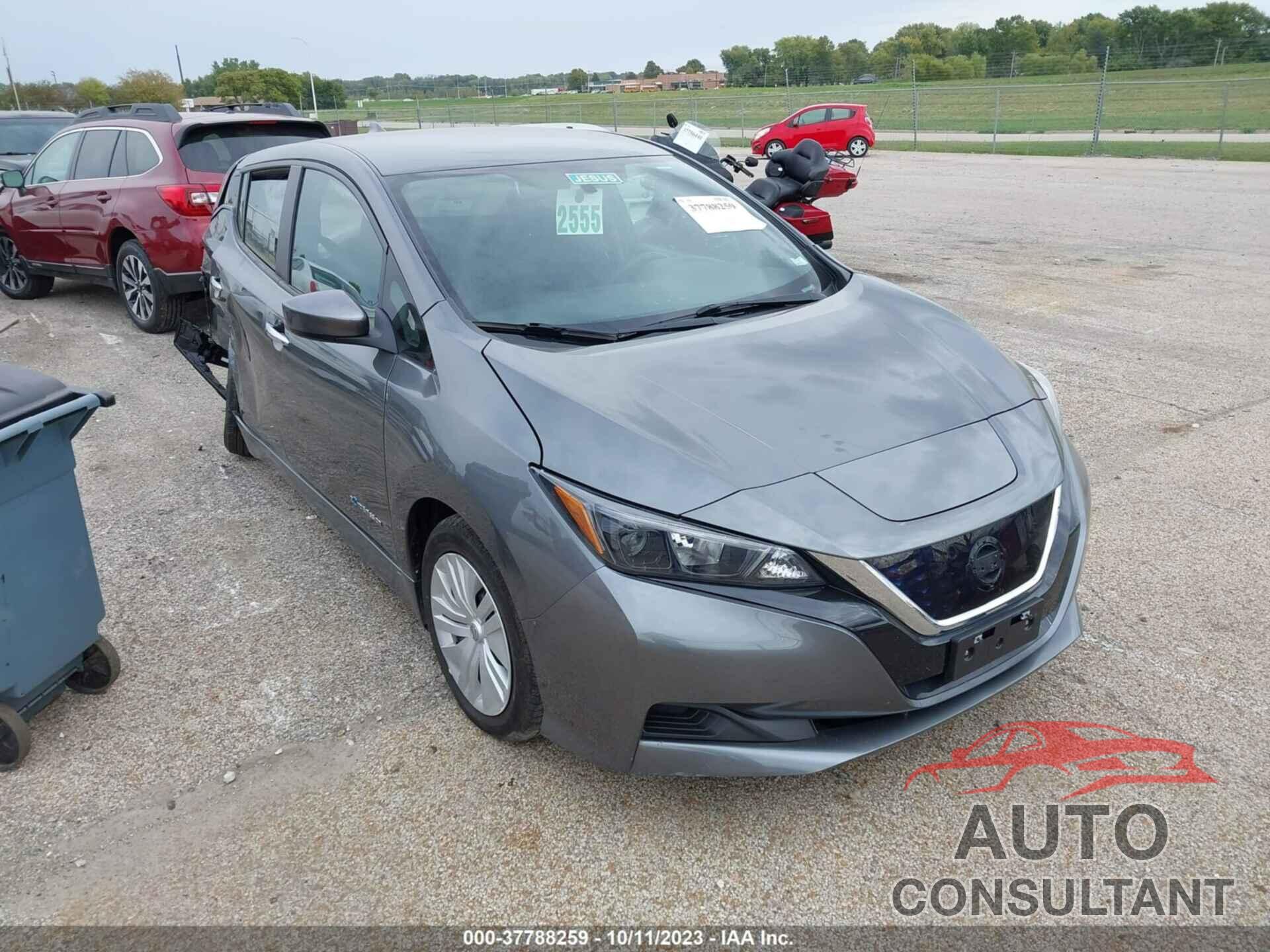 NISSAN LEAF 2018 - 1N4AZ1CPXJC302331